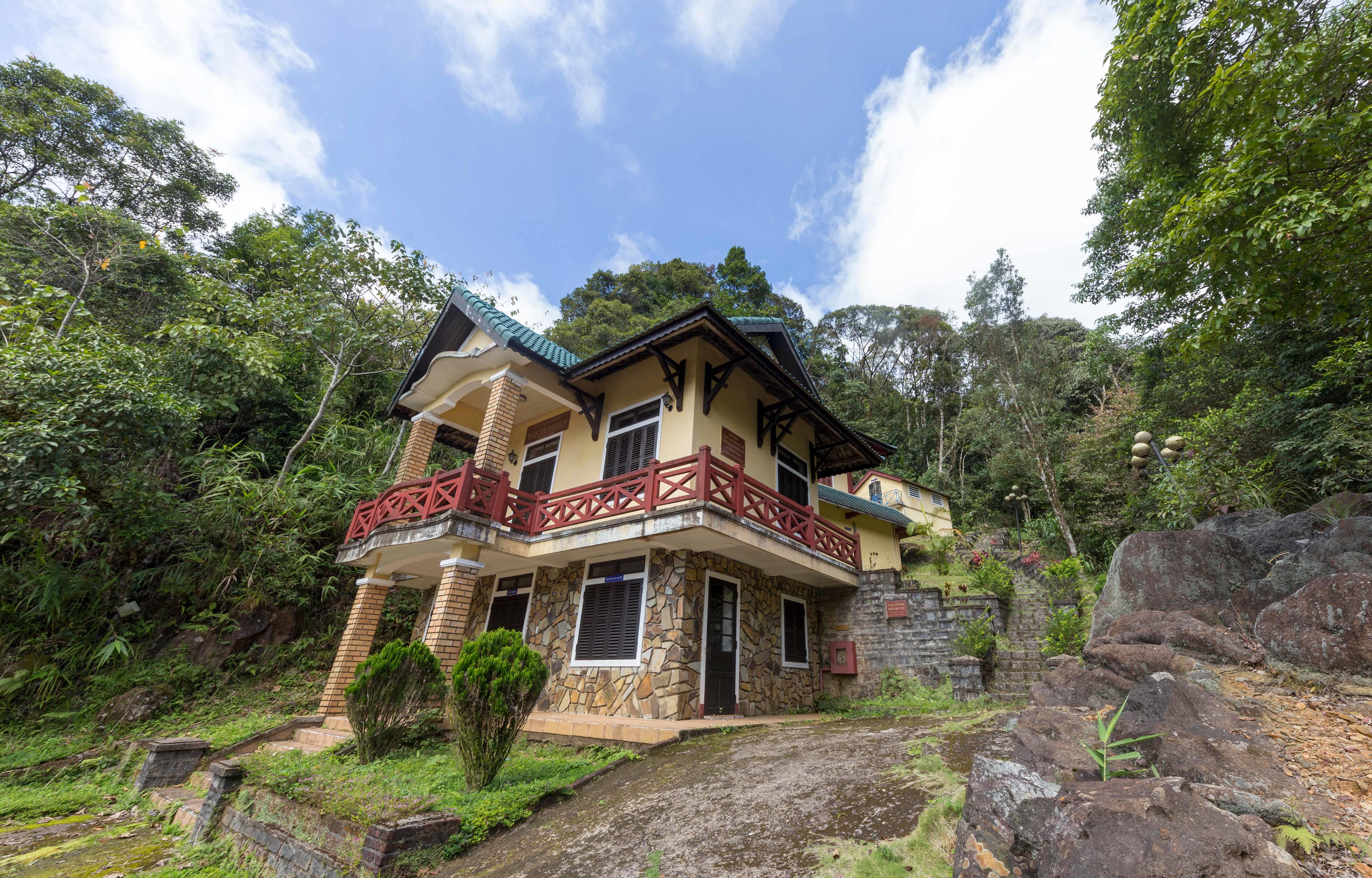 vuon quoc gia Bach Ma anh 10