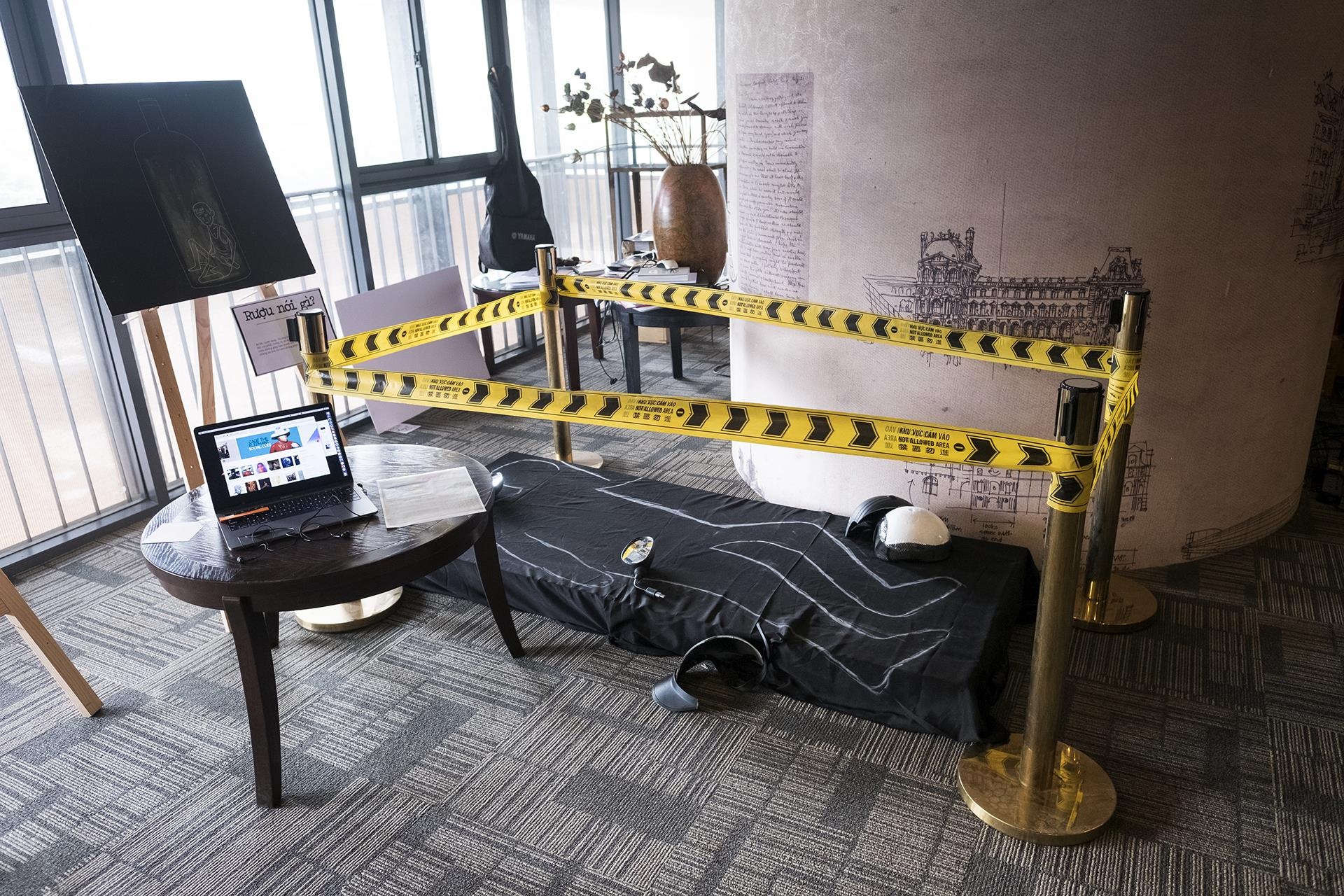 trien lam tac hai cua ruou anh 6