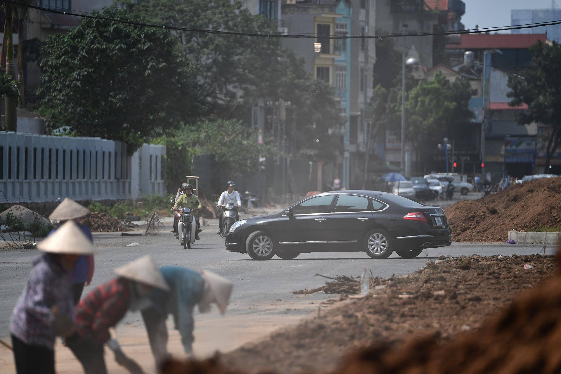 duong moi noi Nguyen Van Huyen va khu Ngoai giao doan anh 6