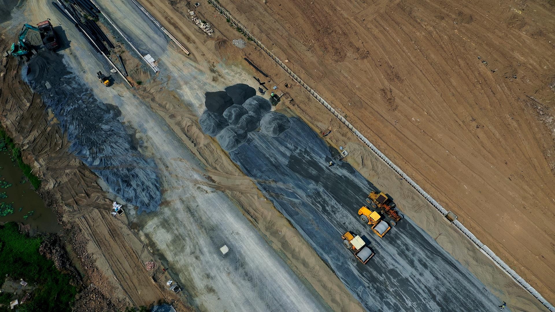 duong moi noi Nguyen Van Huyen va khu Ngoai giao doan anh 7