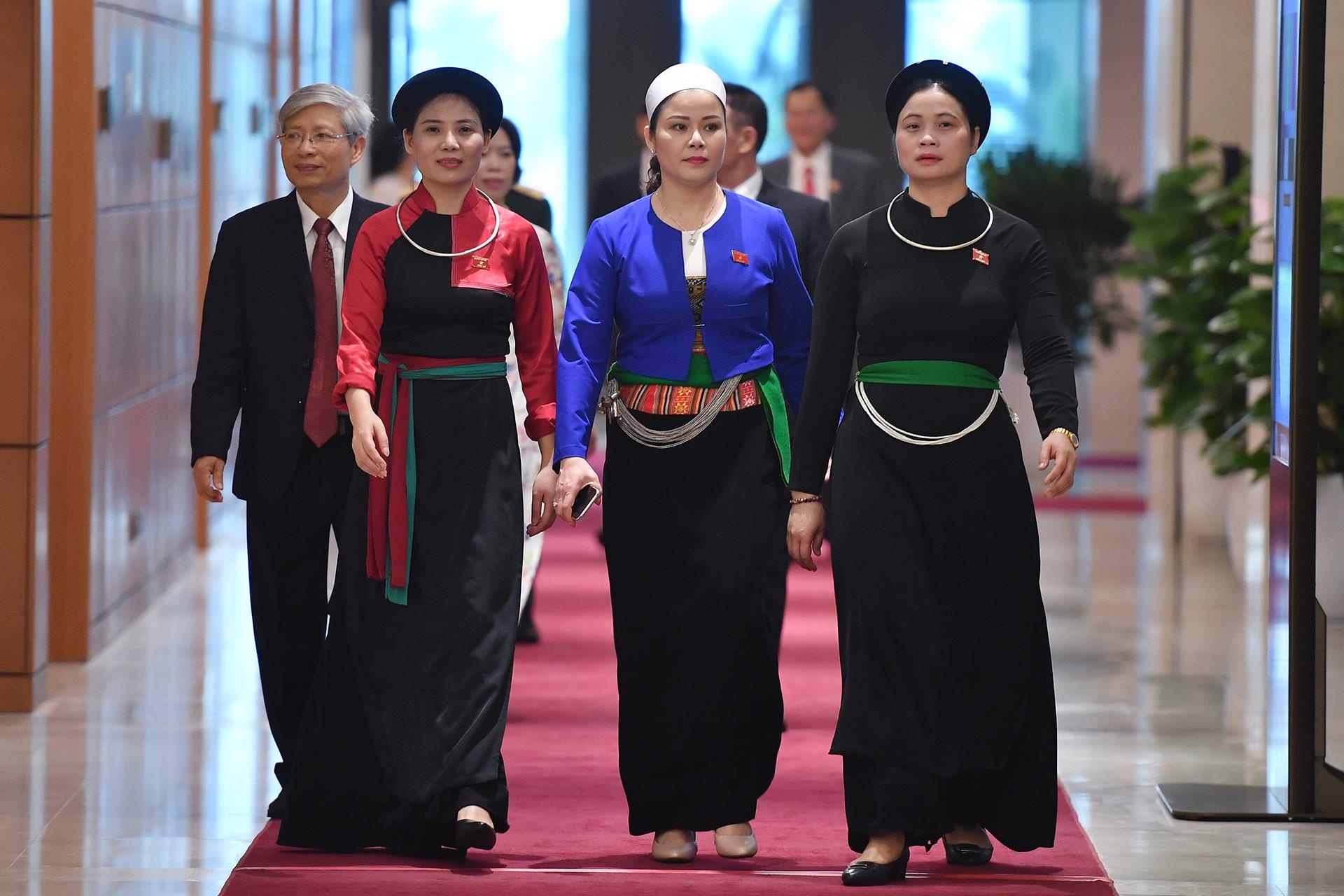 dai bieu Quoc hoi vieng lang Chu tich Ho Chi Minh anh 11