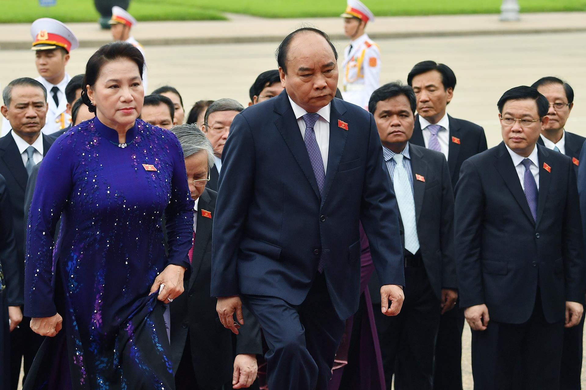 dai bieu Quoc hoi vieng lang Chu tich Ho Chi Minh anh 6