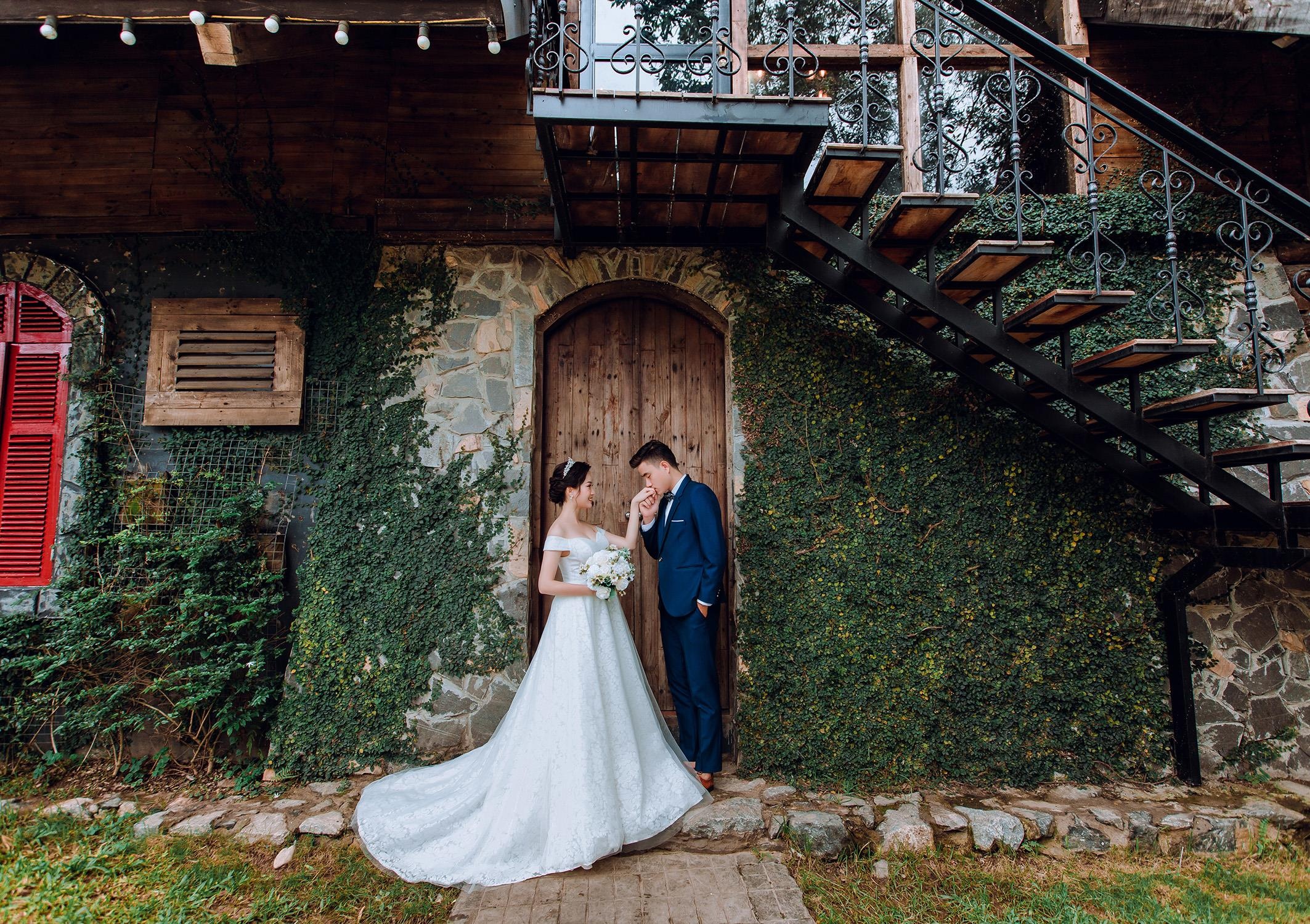 nu xa thu va kiem thu anh 1