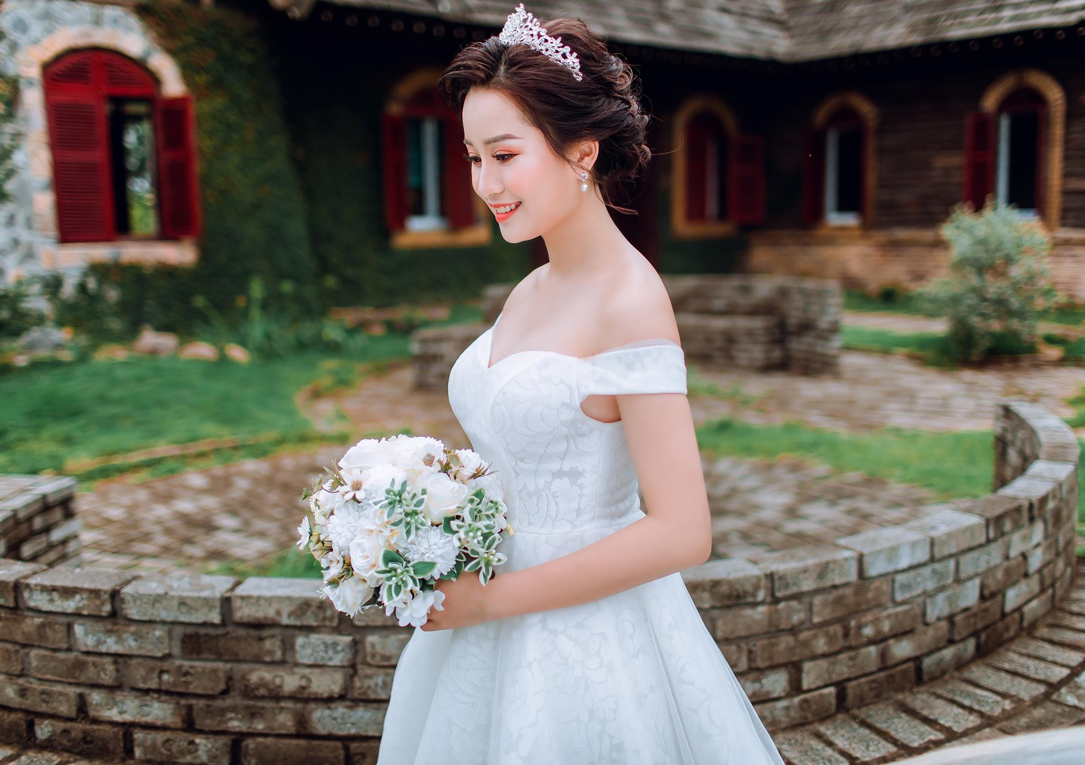 nu xa thu va kiem thu anh 2