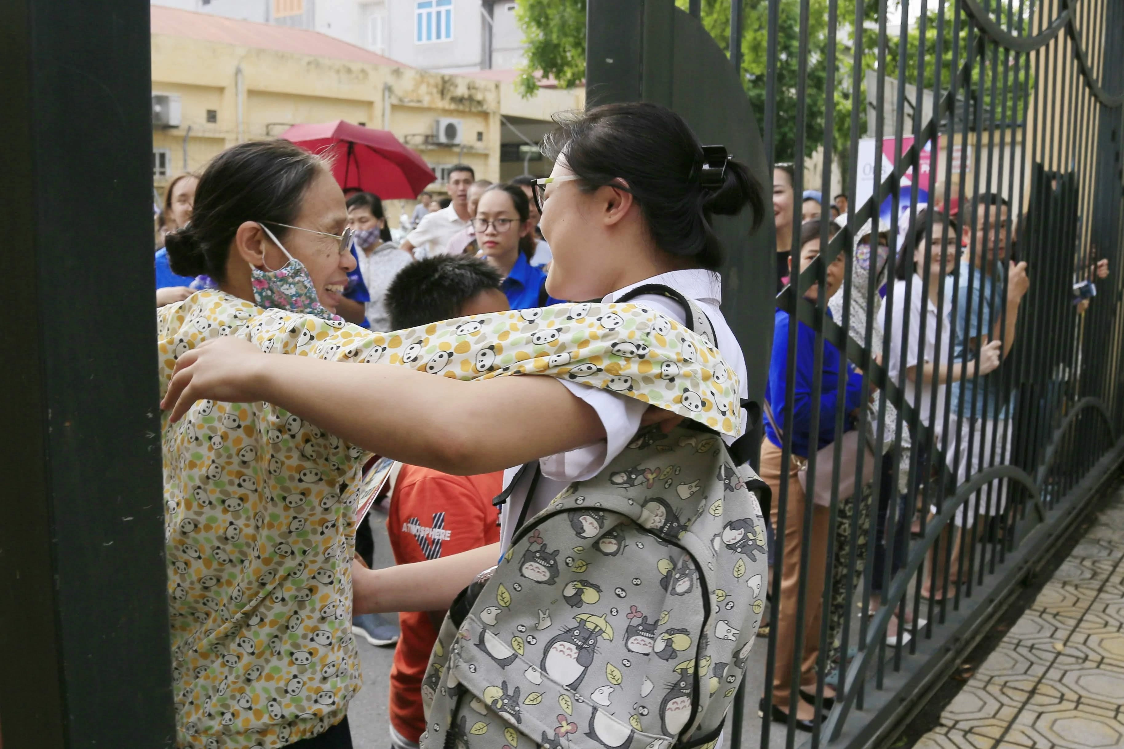 si tu va phu huynh ngay thi dai hoc anh 8