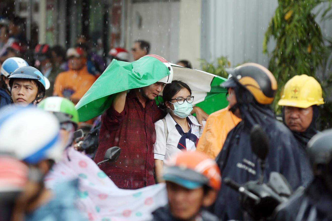 canh xuc dong cua si tu thi THPT quoc gia 2019 anh 18