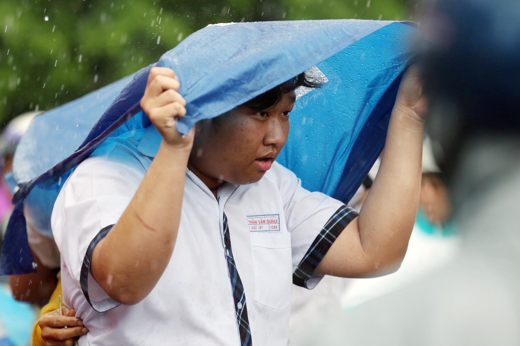 canh xuc dong cua si tu thi THPT quoc gia 2019 anh 7