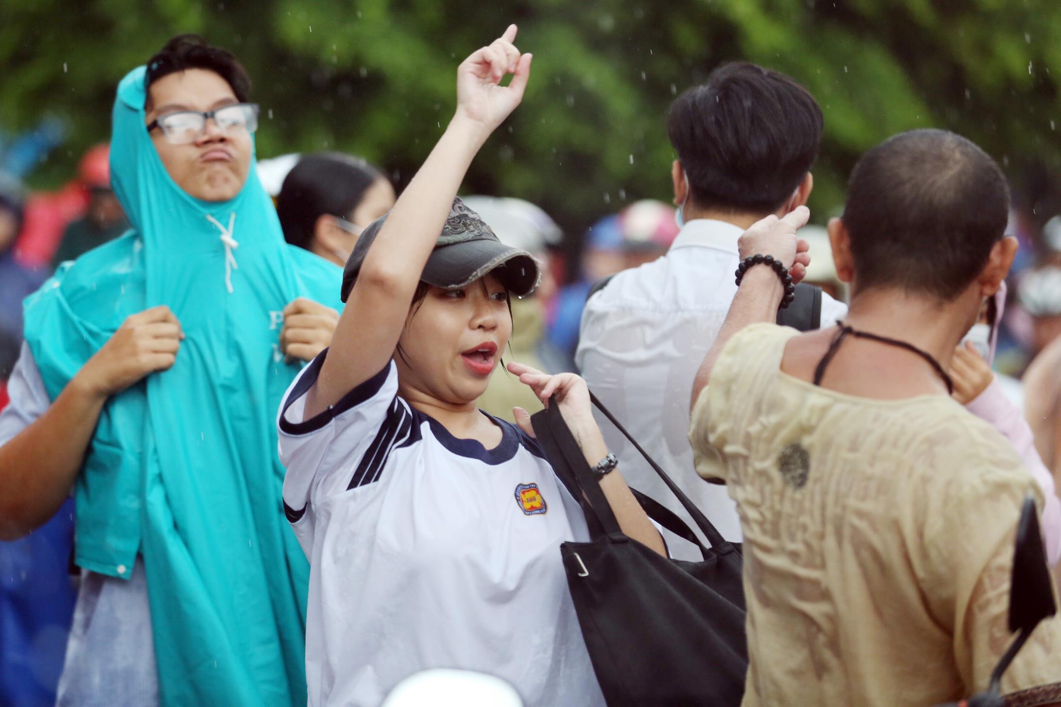 canh xuc dong cua si tu thi THPT quoc gia 2019 anh 20