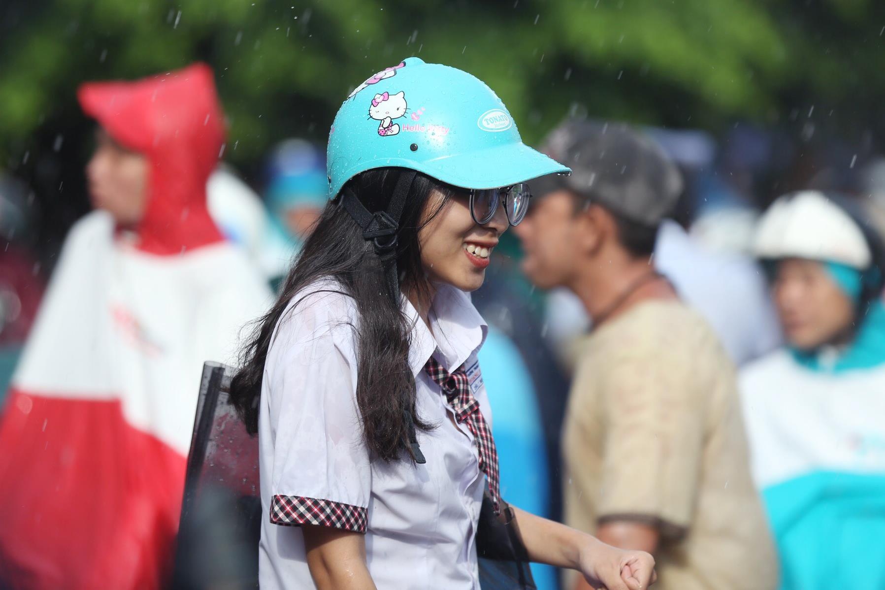 canh xuc dong cua si tu thi THPT quoc gia 2019 anh 10