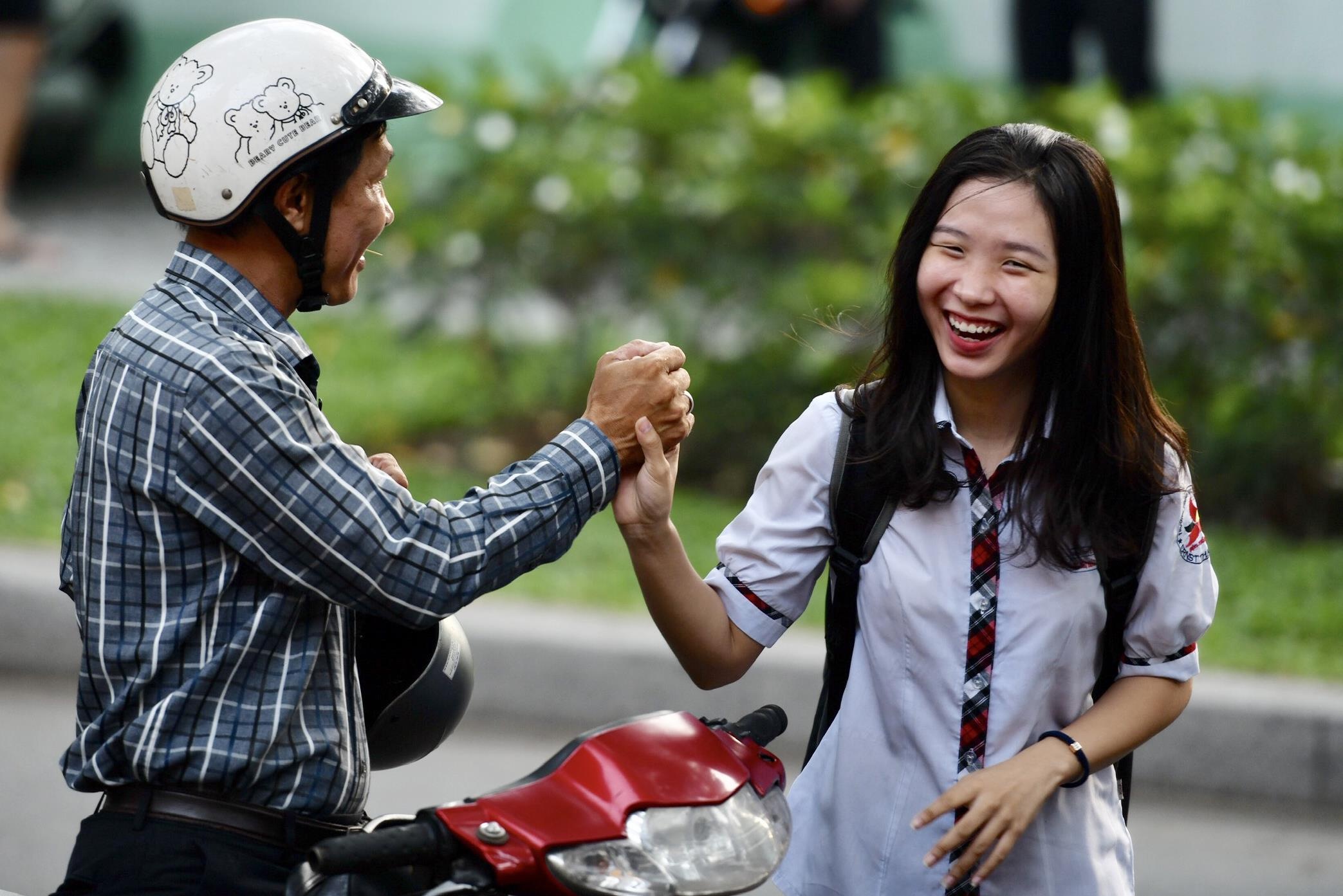 canh xuc dong cua si tu thi THPT quoc gia 2019 anh 26