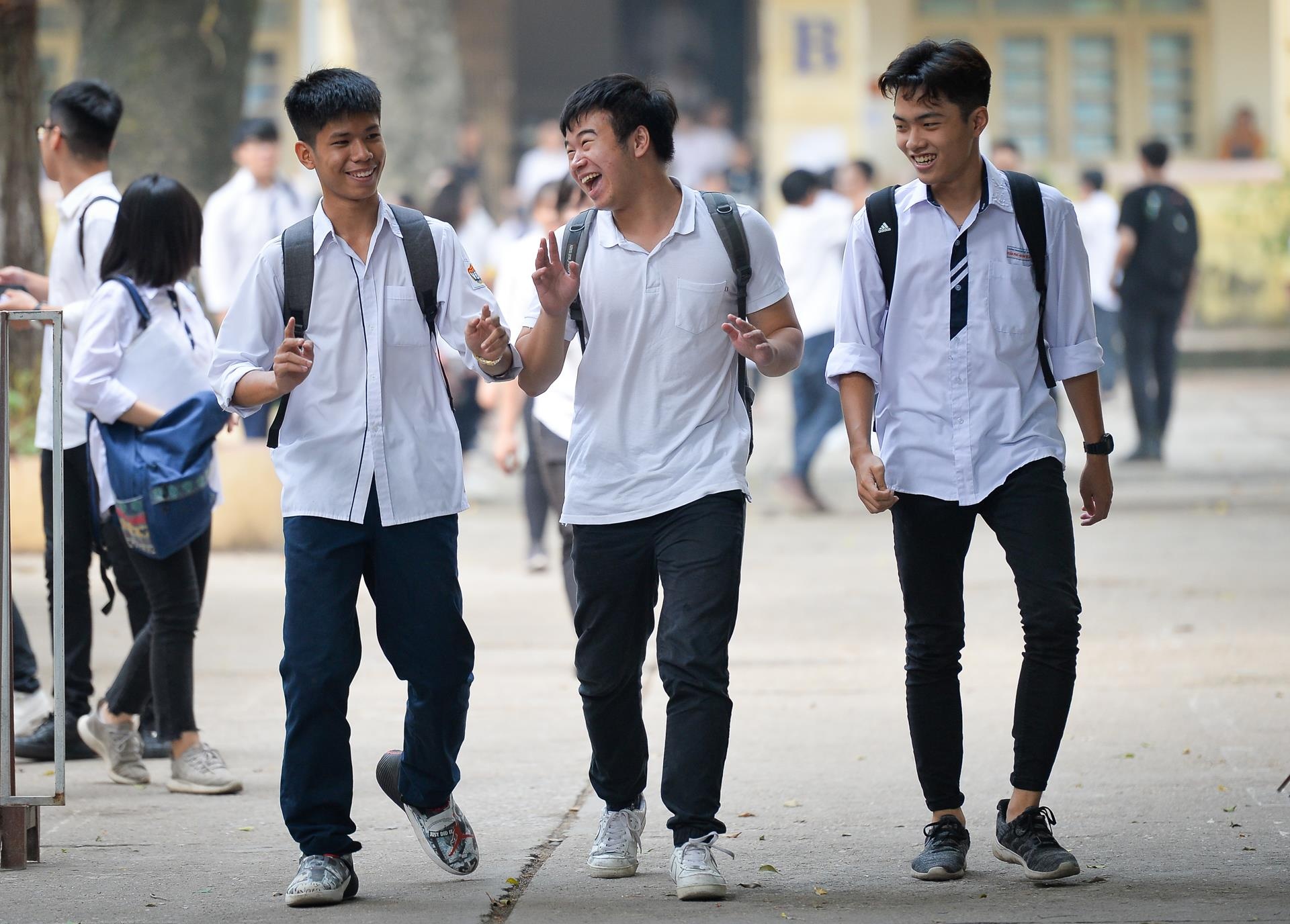 canh xuc dong cua si tu thi THPT quoc gia 2019 anh 33