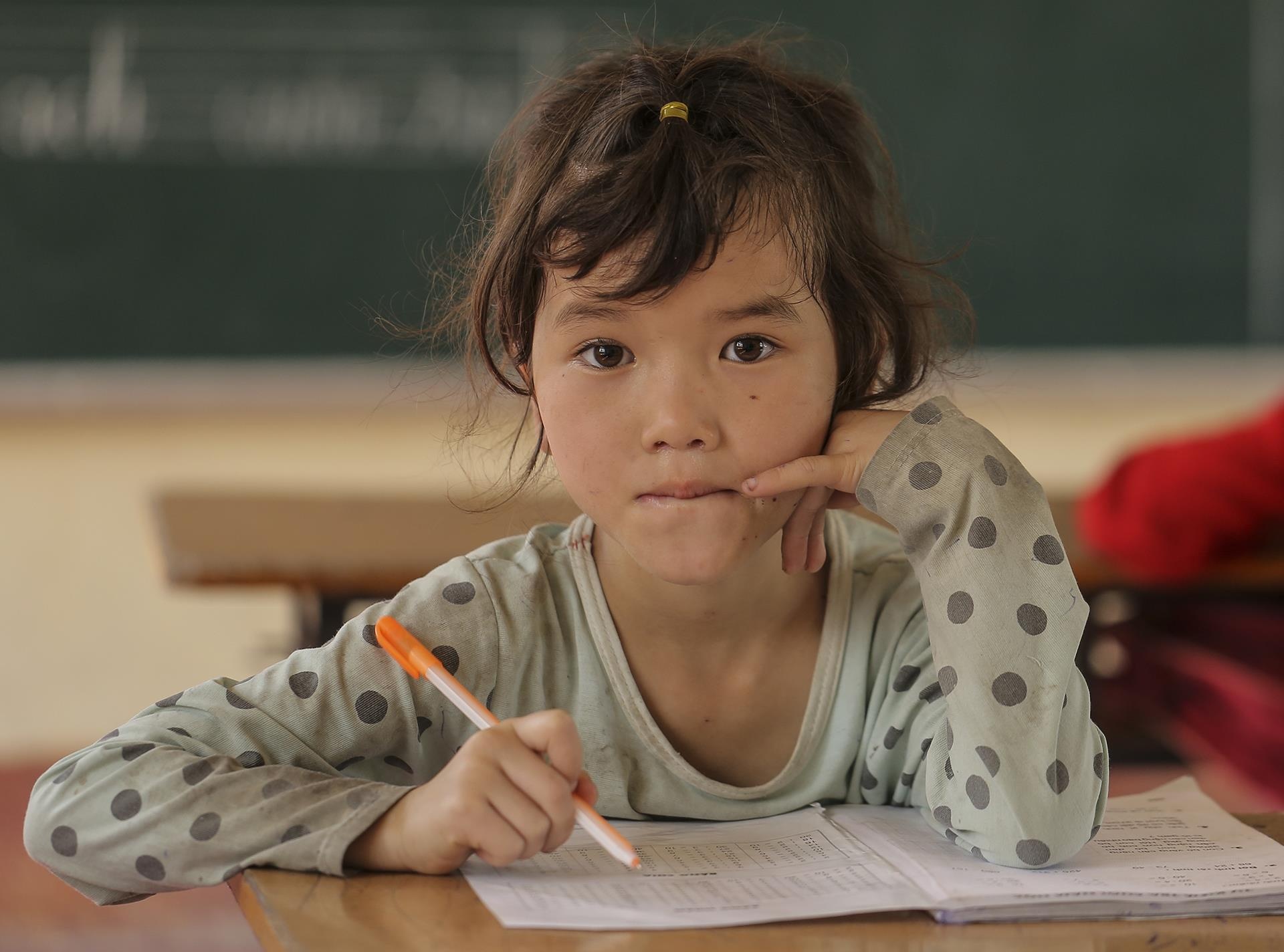 tre hoc chu o vung cao anh 10