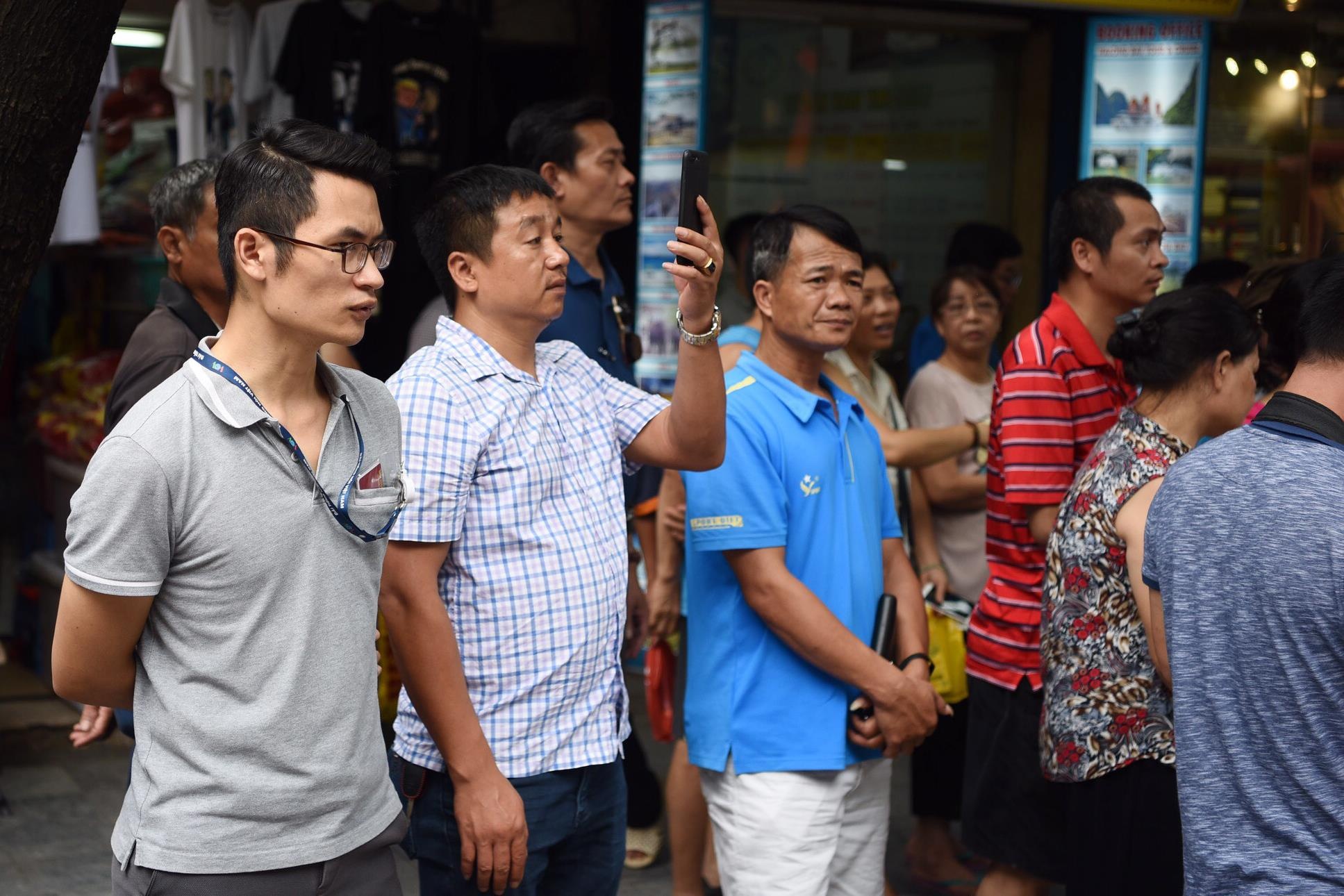 hiện trường vụ sập nhà ở Hàng Bông ảnh 8 hien truong vu sap nha o Hang Bong anh 8