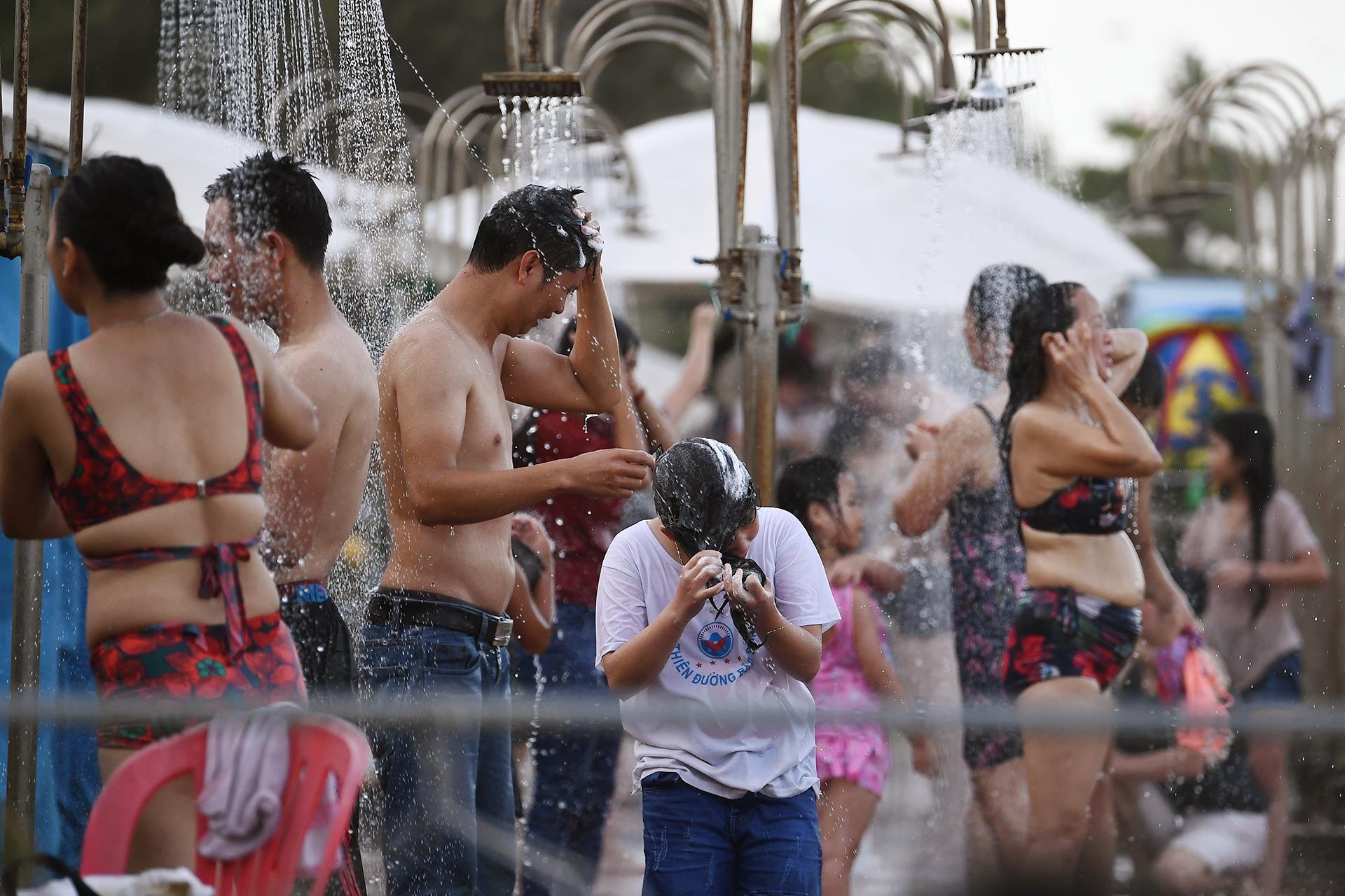 bien Sam Son dong nghet nguoi anh 19