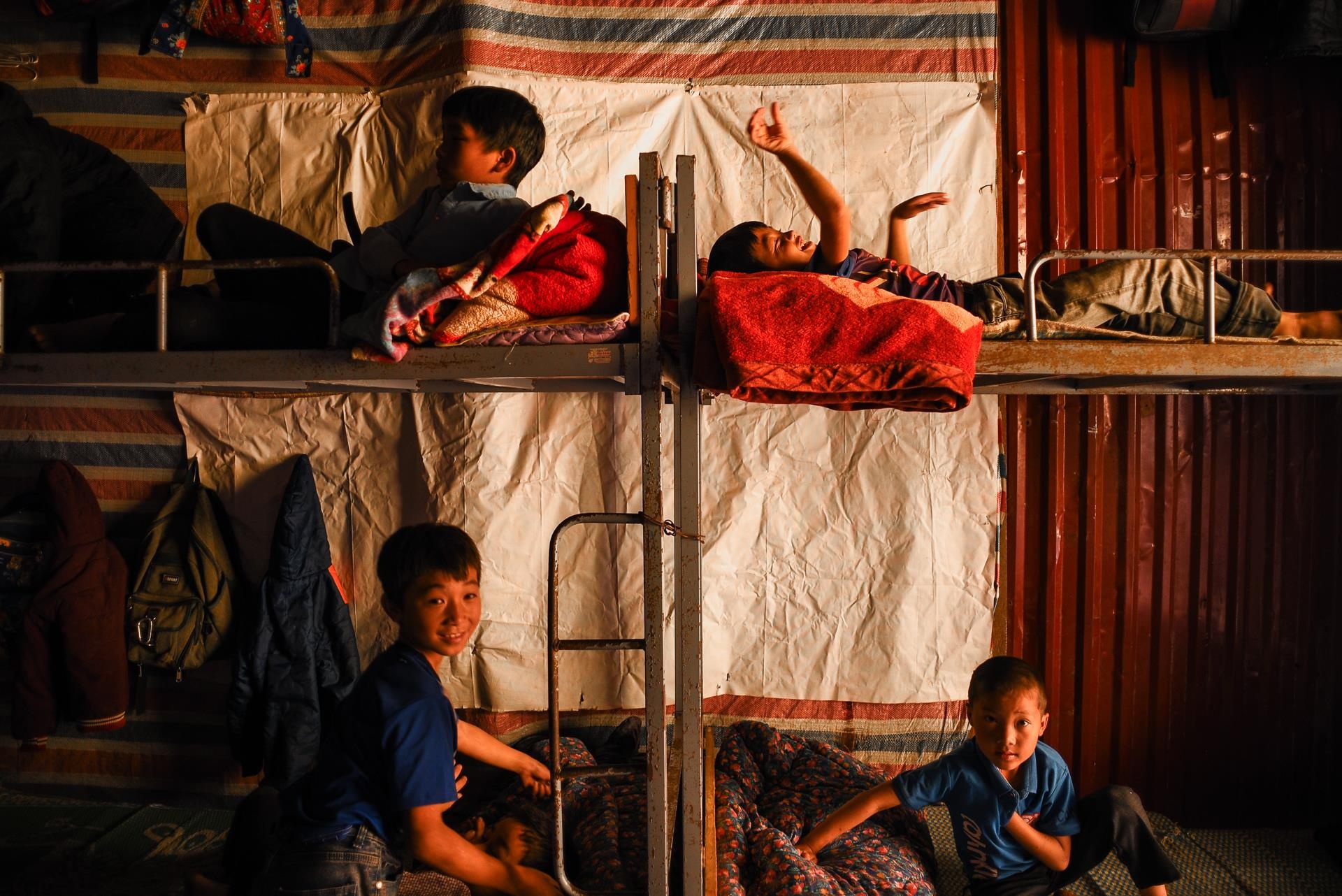 tieu hoc noi tru vung bien anh 1