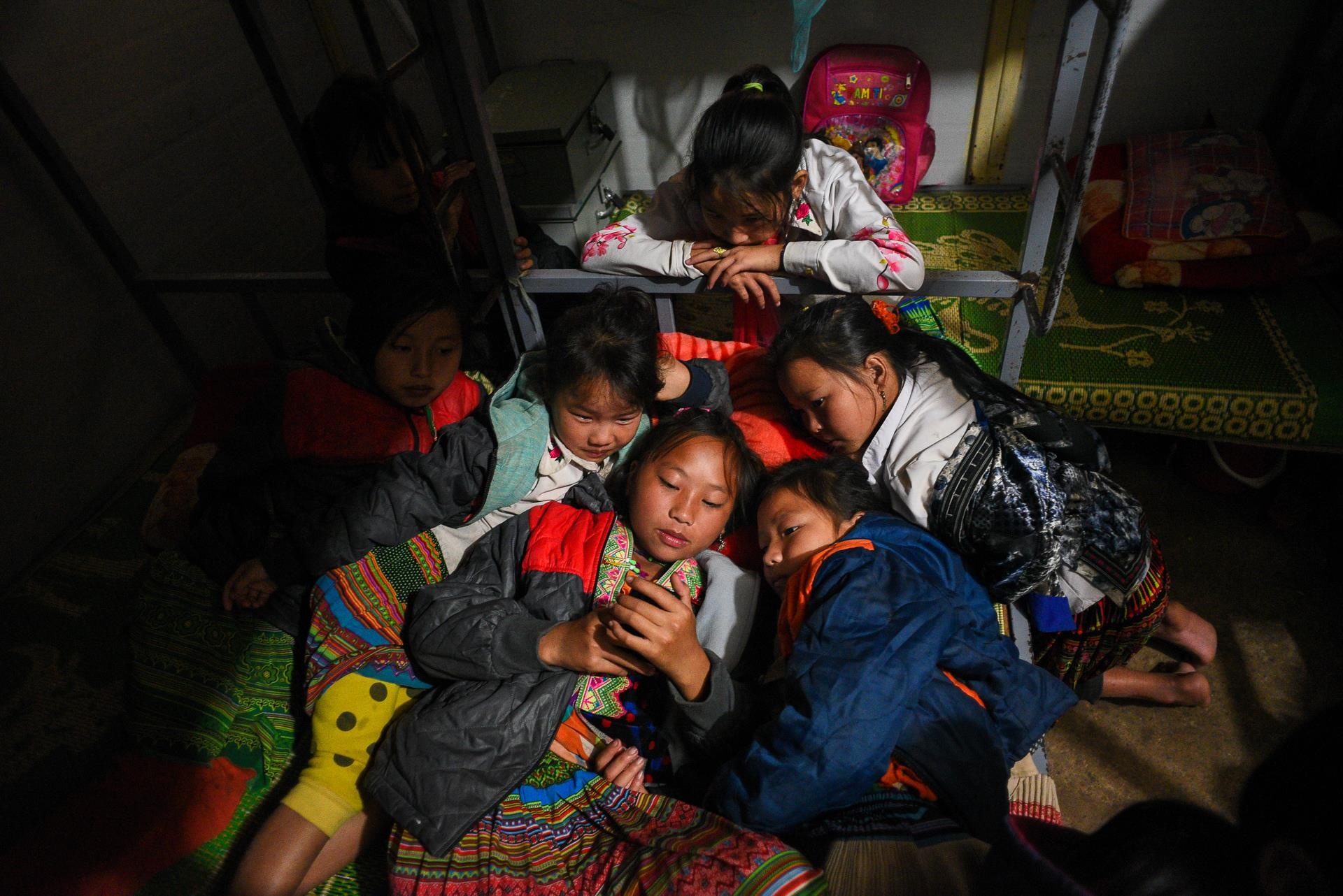 tieu hoc noi tru vung bien anh 11