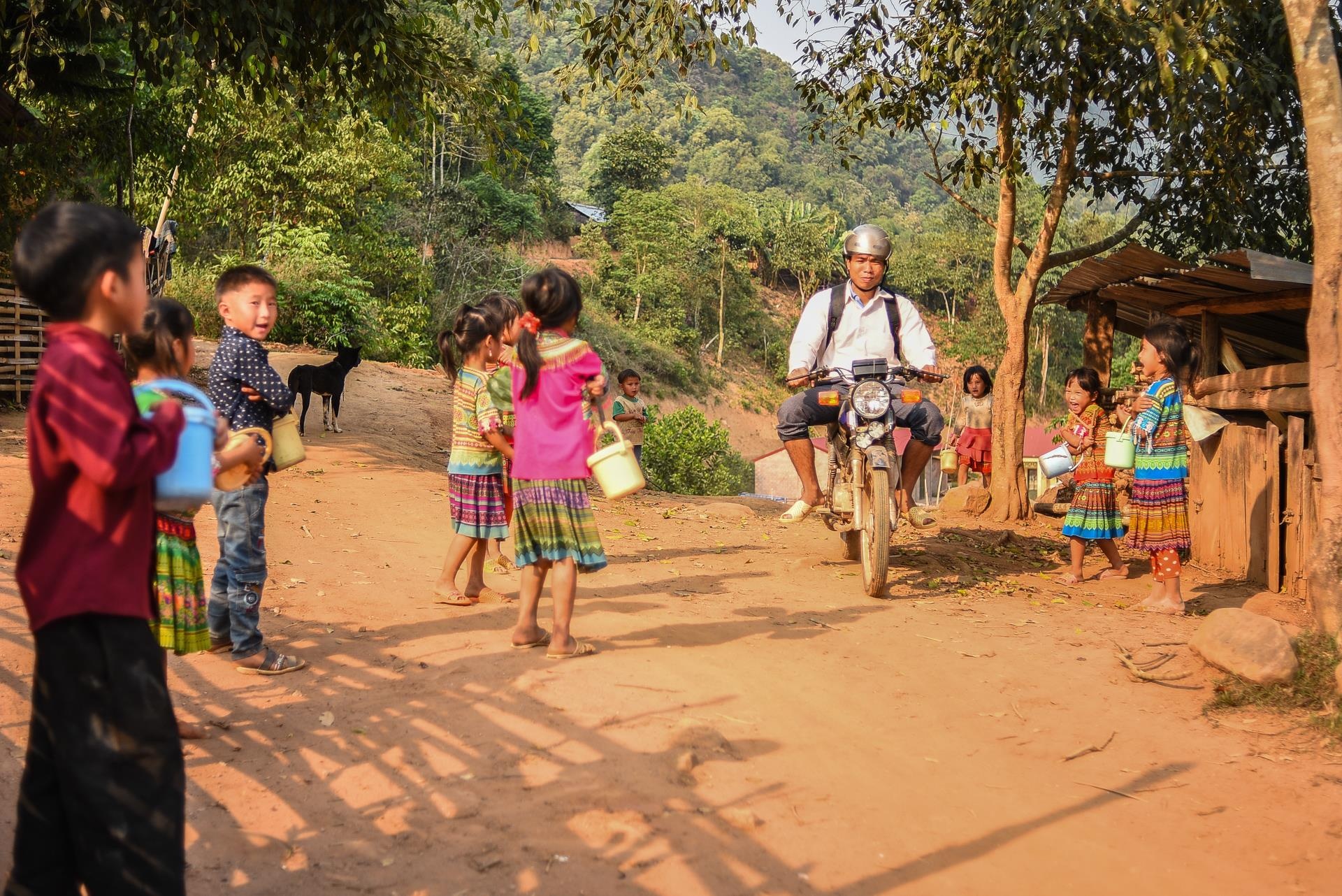 tieu hoc noi tru vung bien anh 40