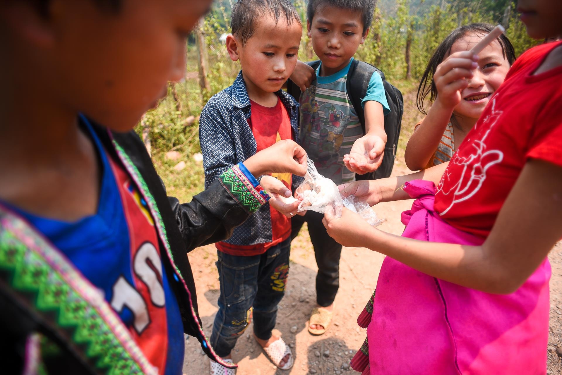 tieu hoc noi tru vung bien anh 43