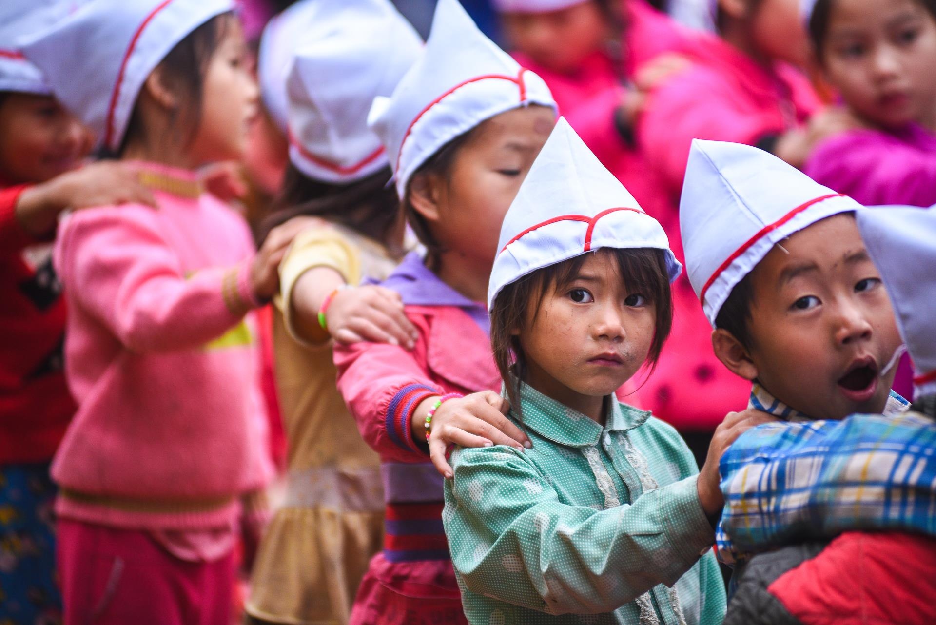 tieu hoc noi tru vung bien anh 8