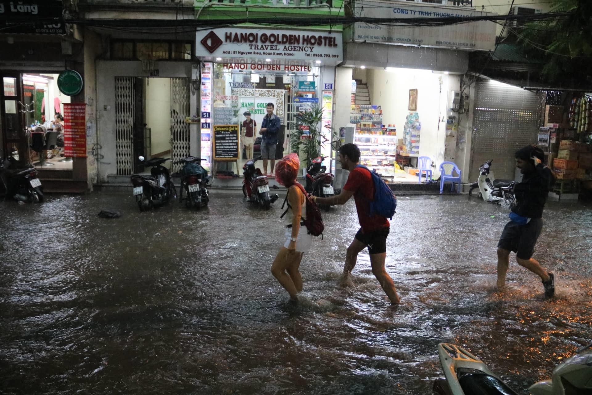 Mua ngap o Ha Noi anh 4