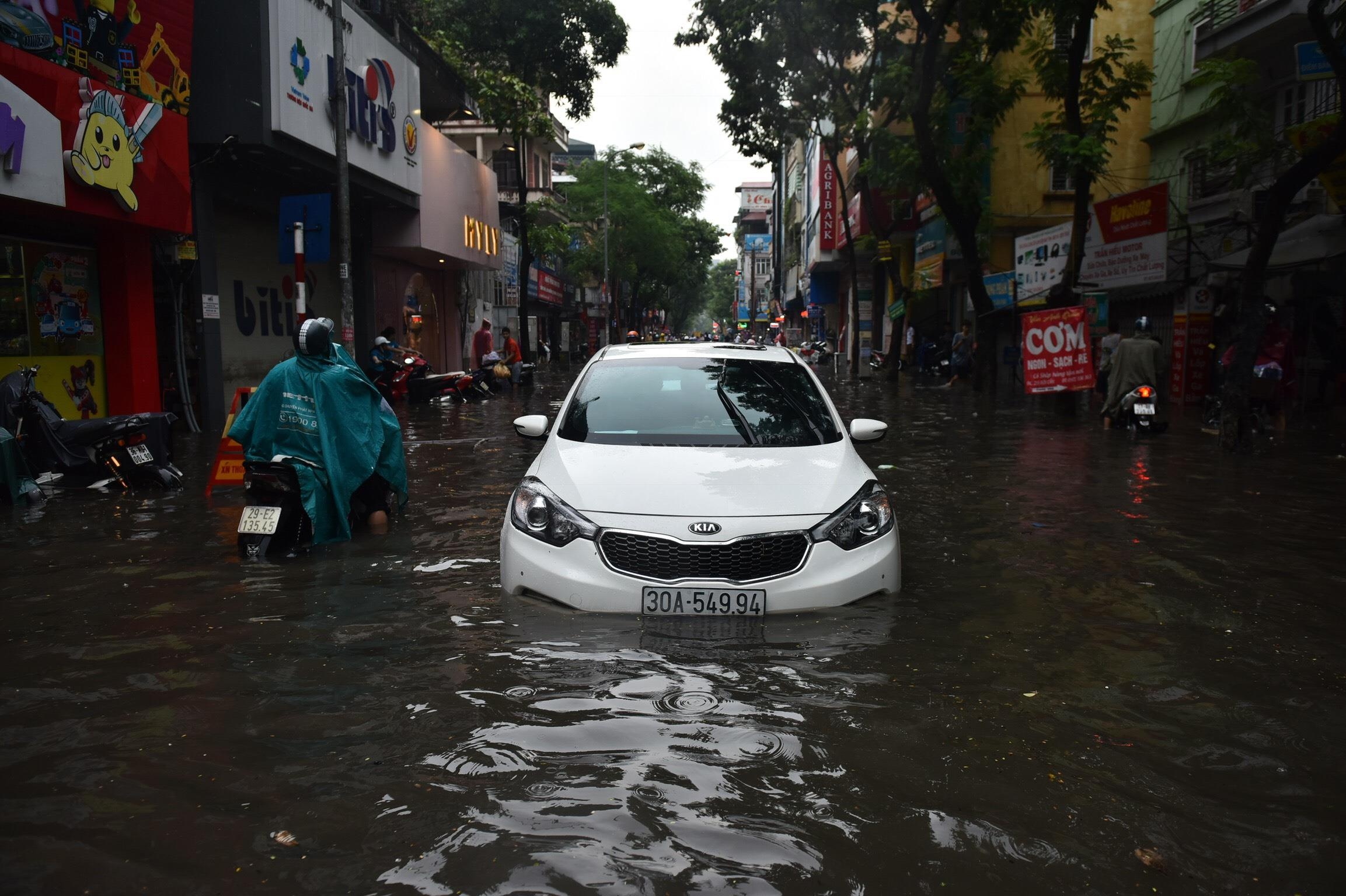 mua ngap o Ha Noi anh 6