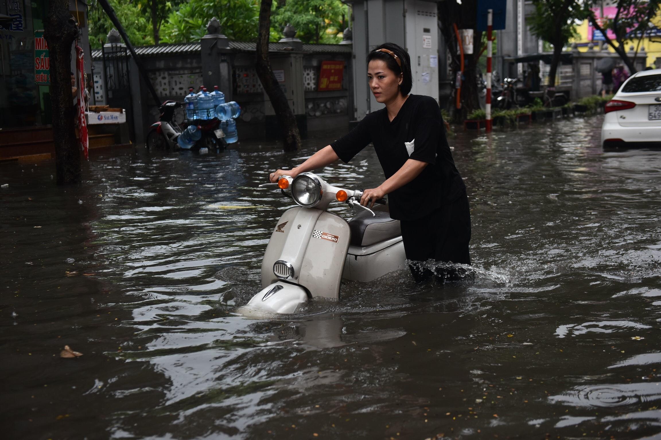 mua ngap o Ha Noi anh 11