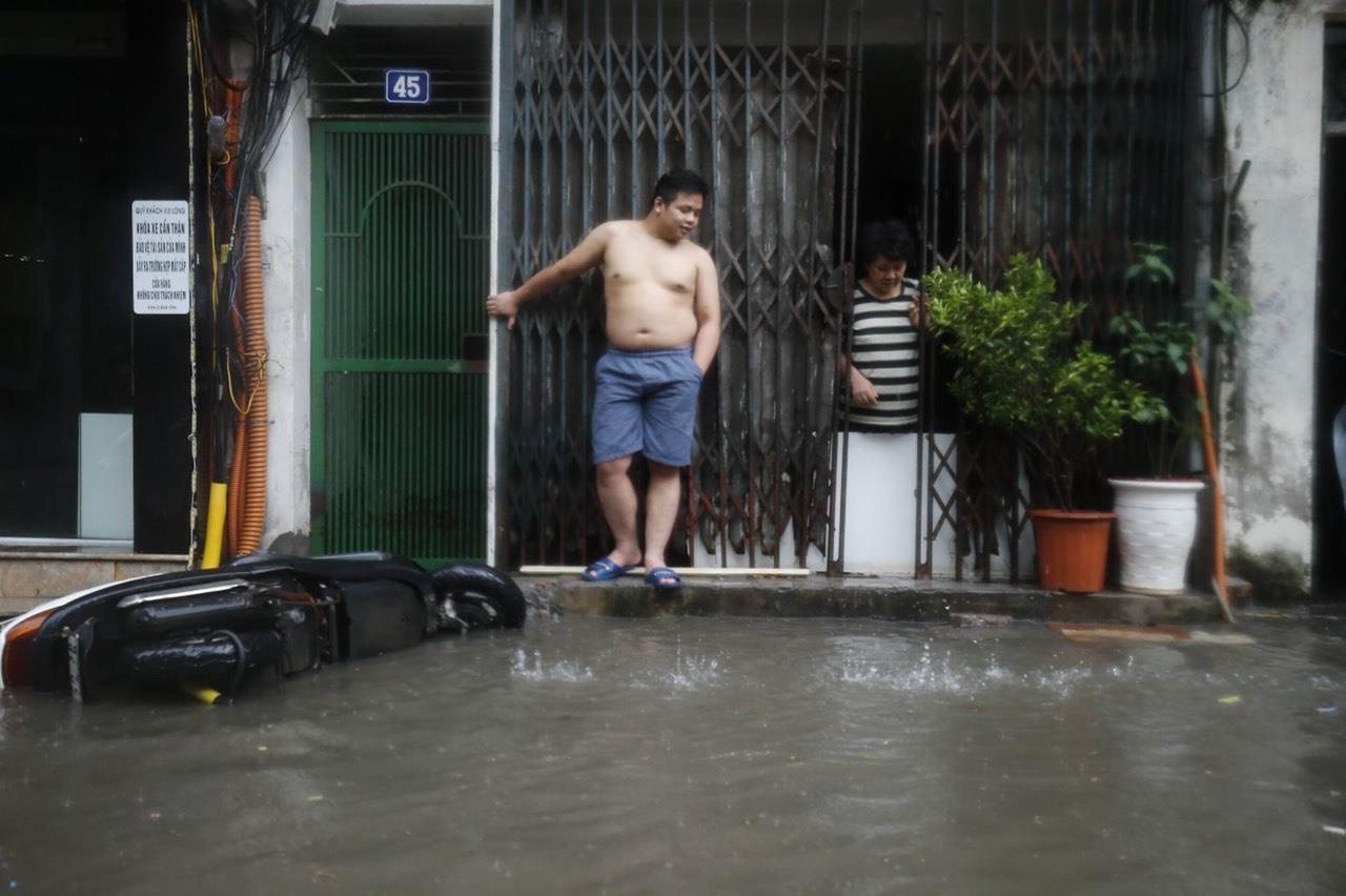 mua ngap o Ha Noi anh 15