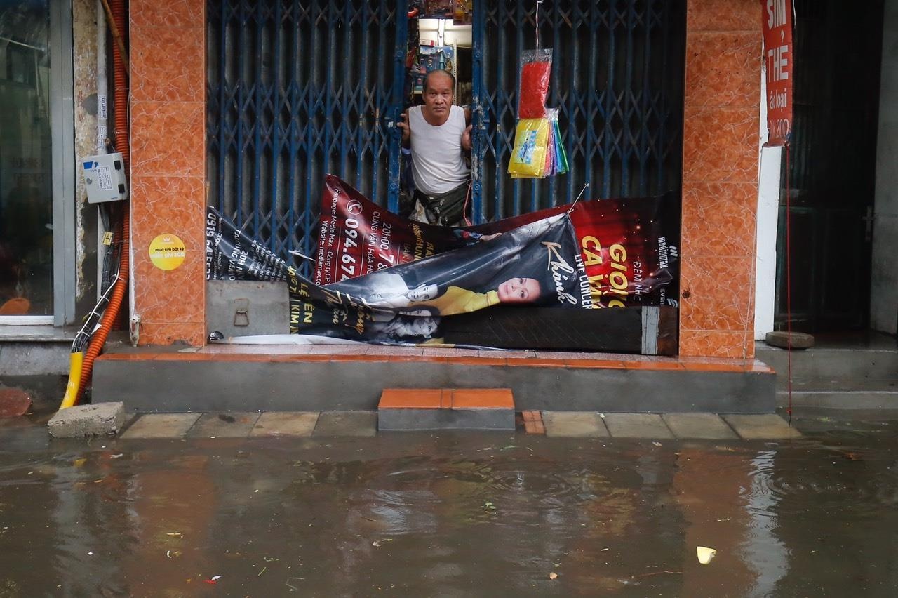 mua ngap o Ha Noi anh 16