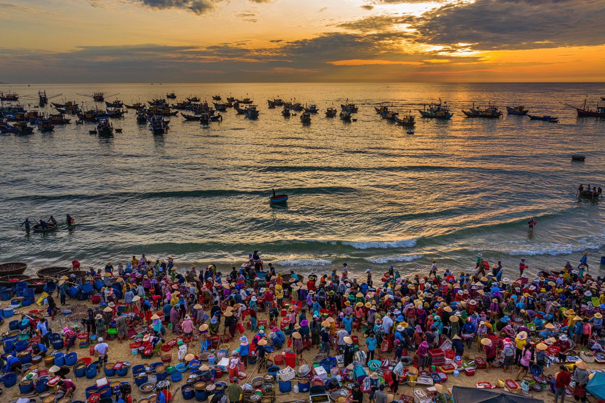ve dep Ha Long o Quang Ninh anh 12
