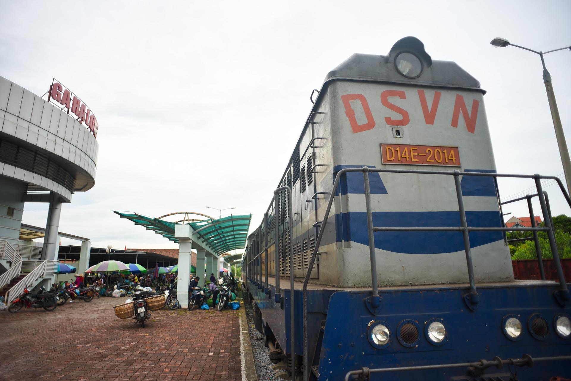 chuyến tàu vắng khách nhất cả nước Hà Nội Quảng Ninh ảnh 16 chuyen tau vang khach nhat ca nuoc Ha Noi Quang Ninh anh 16