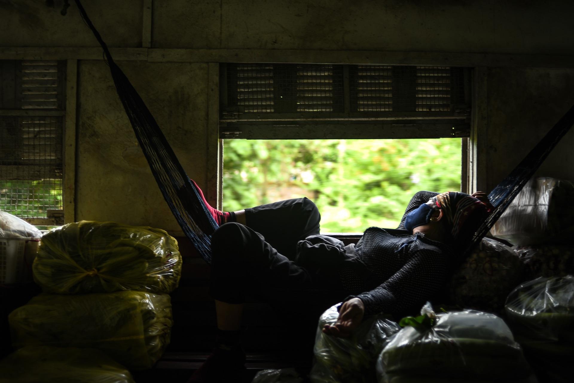 chuyến tàu vắng khách nhất cả nước Hà Nội Quảng Ninh ảnh 26 chuyen tau vang khach nhat ca nuoc Ha Noi Quang Ninh anh 26