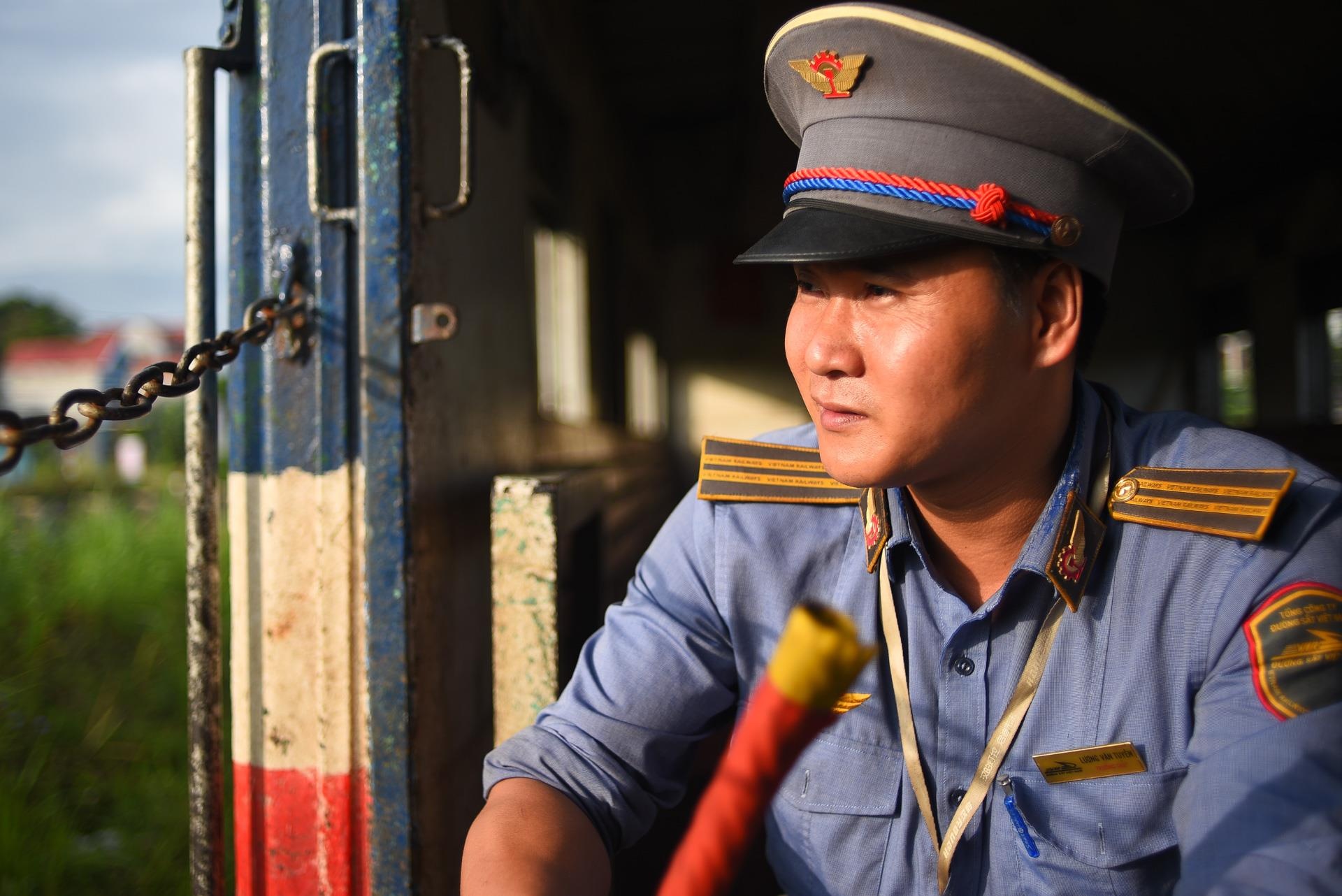 chuyến tàu vắng khách nhất cả nước Hà Nội Quảng Ninh ảnh 42 chuyen tau vang khach nhat ca nuoc Ha Noi Quang Ninh anh 42