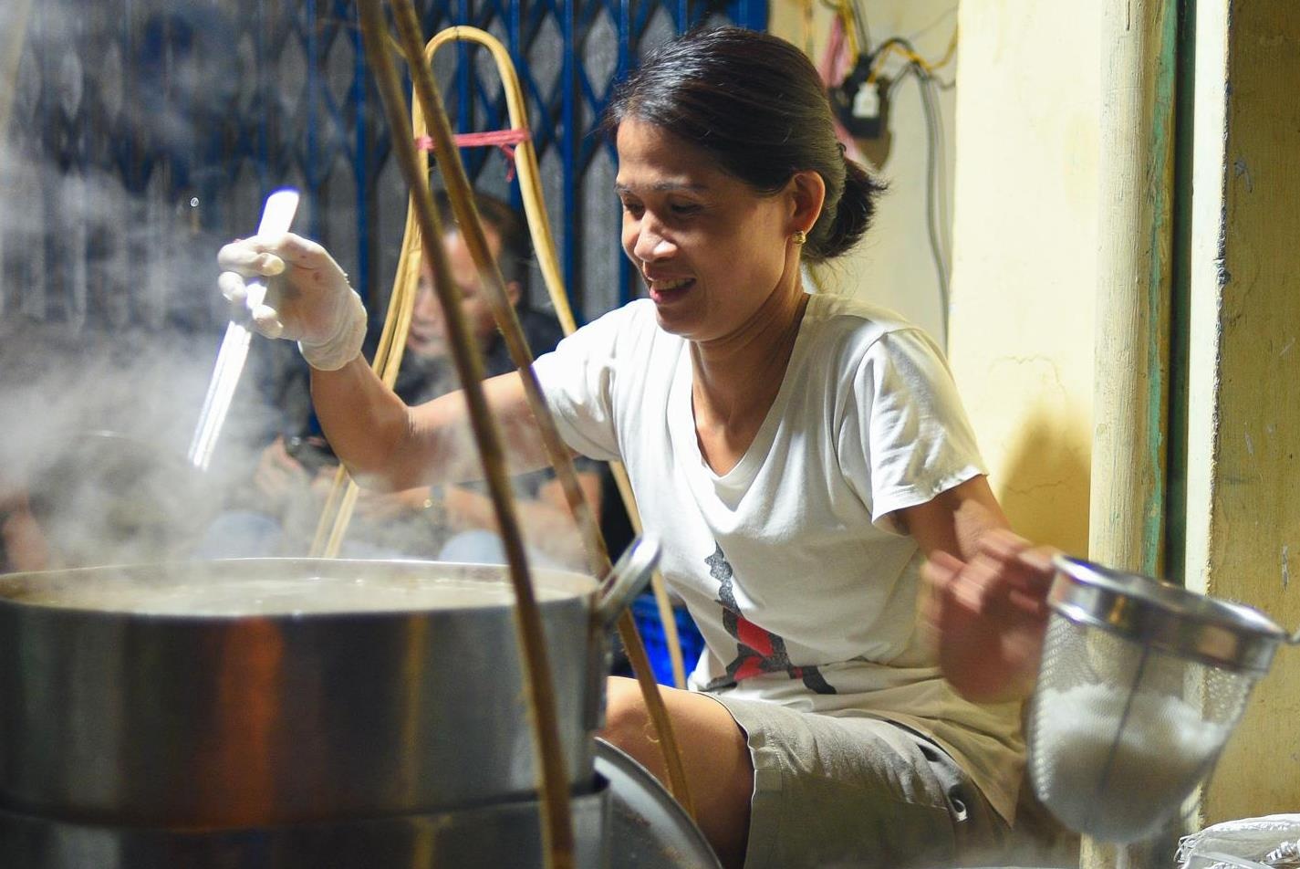 Ganh pho bo sot vang 30 nam chi ban tu 3h sang hinh anh