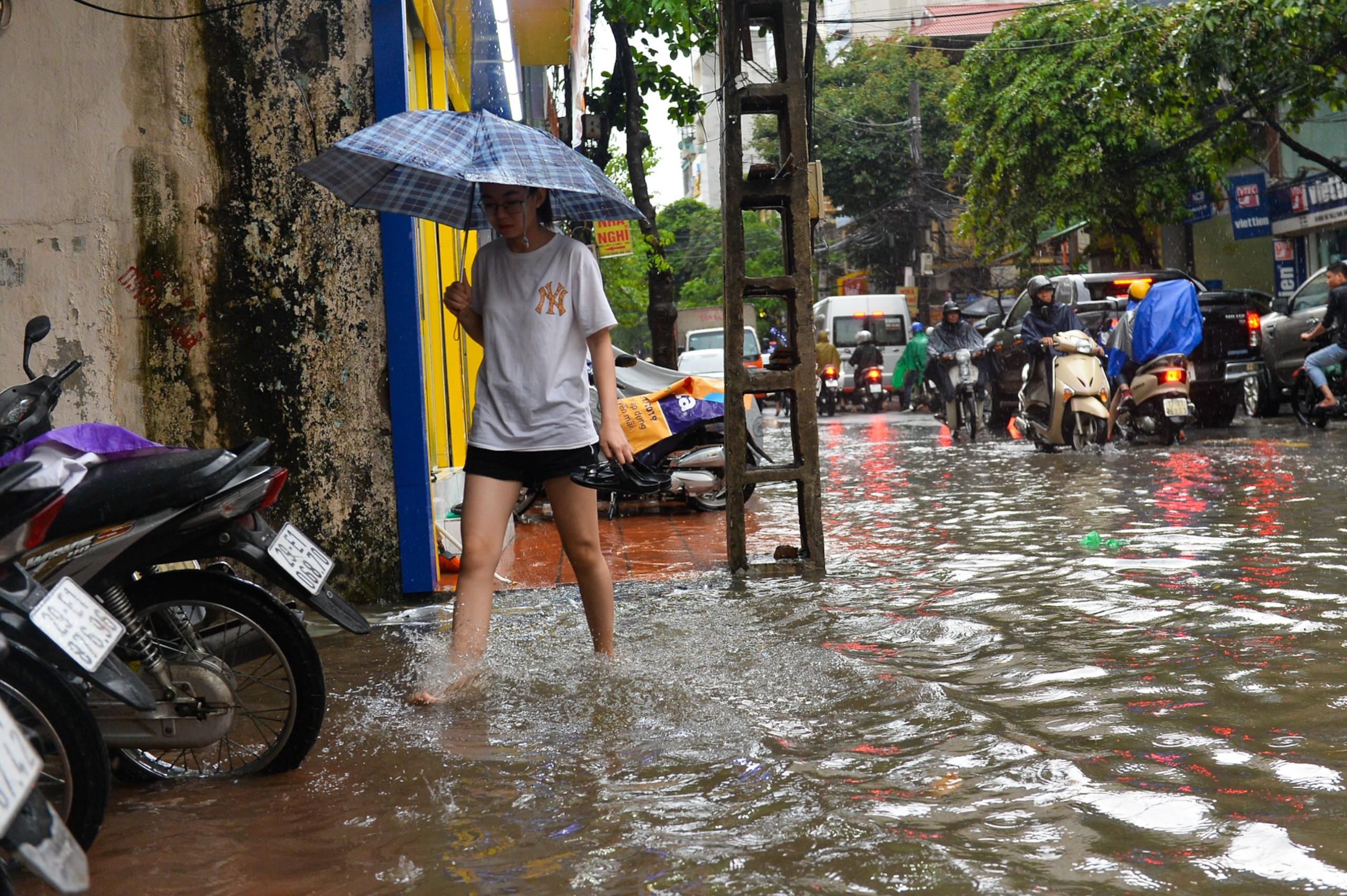 mua ngap o Ha Noi anh 6
