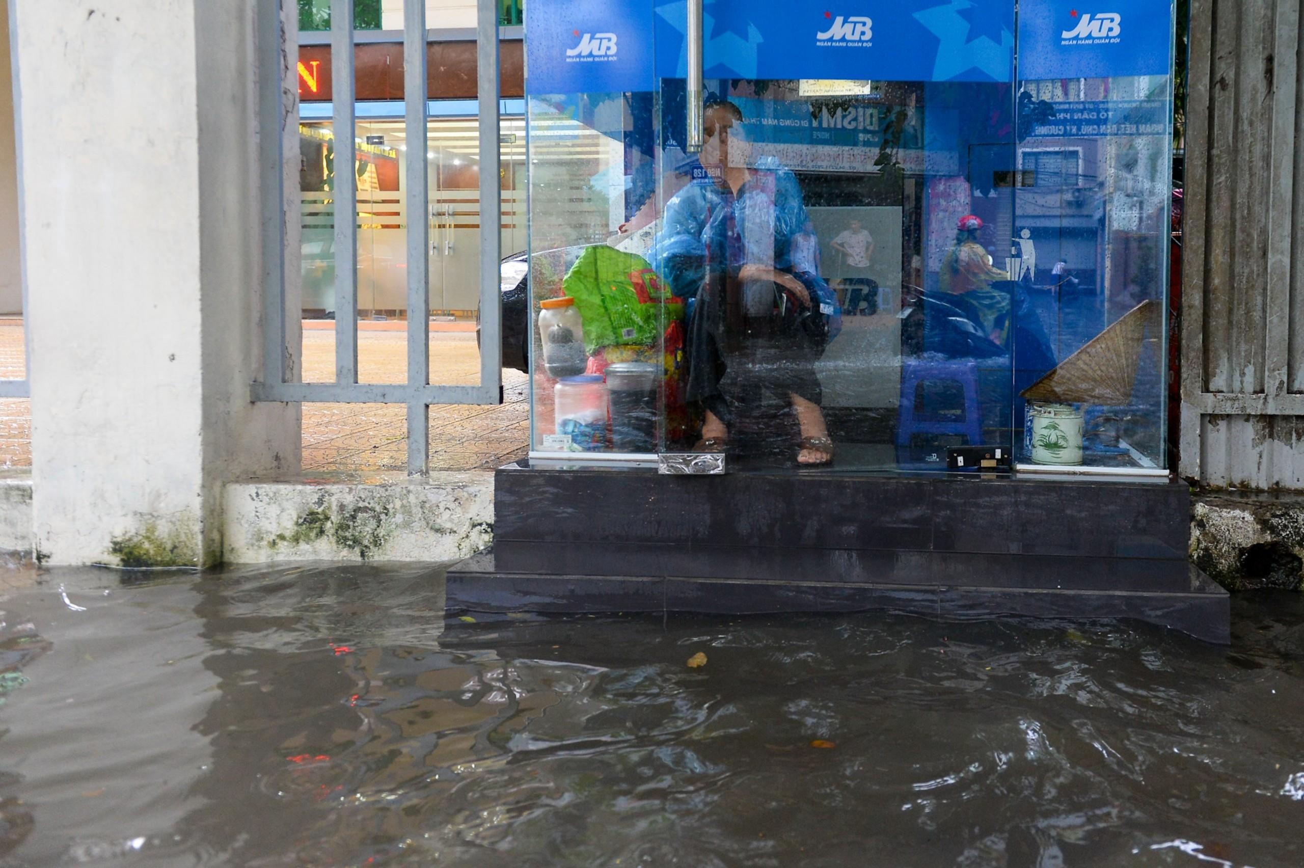 mua ngap o Ha Noi anh 7