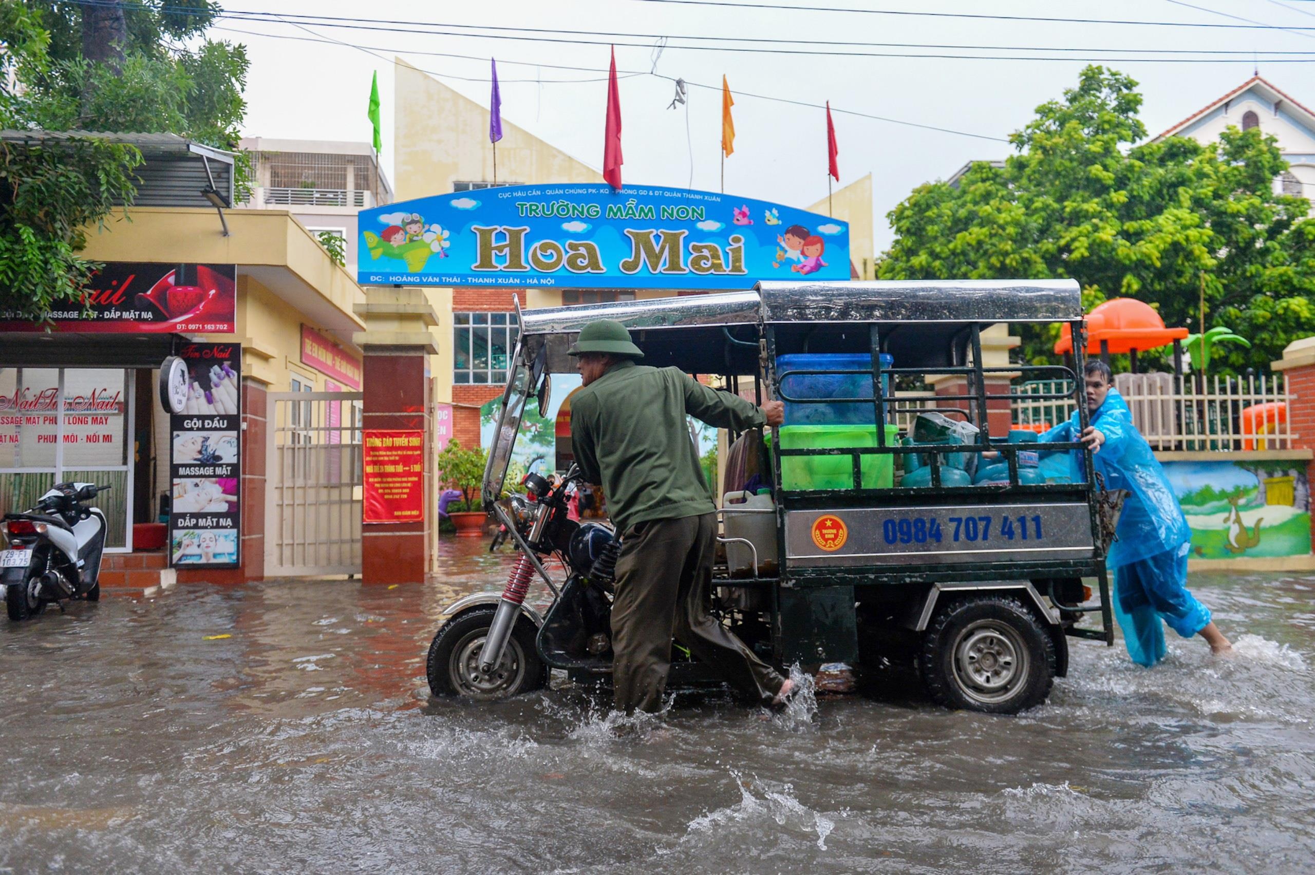 mua ngap o Ha Noi anh 9