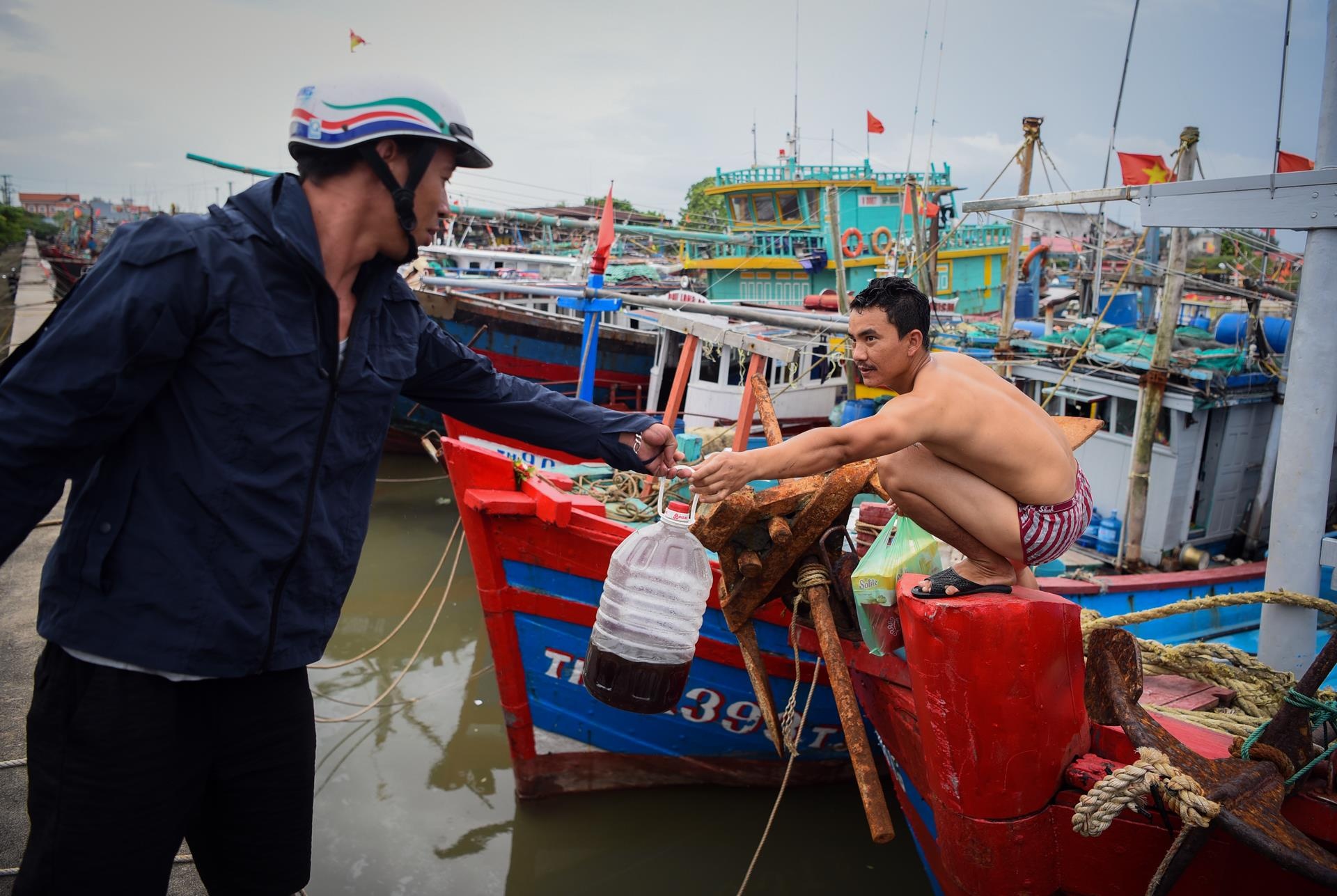 bao so 3 Wipha tien vao Hai Phong anh 14