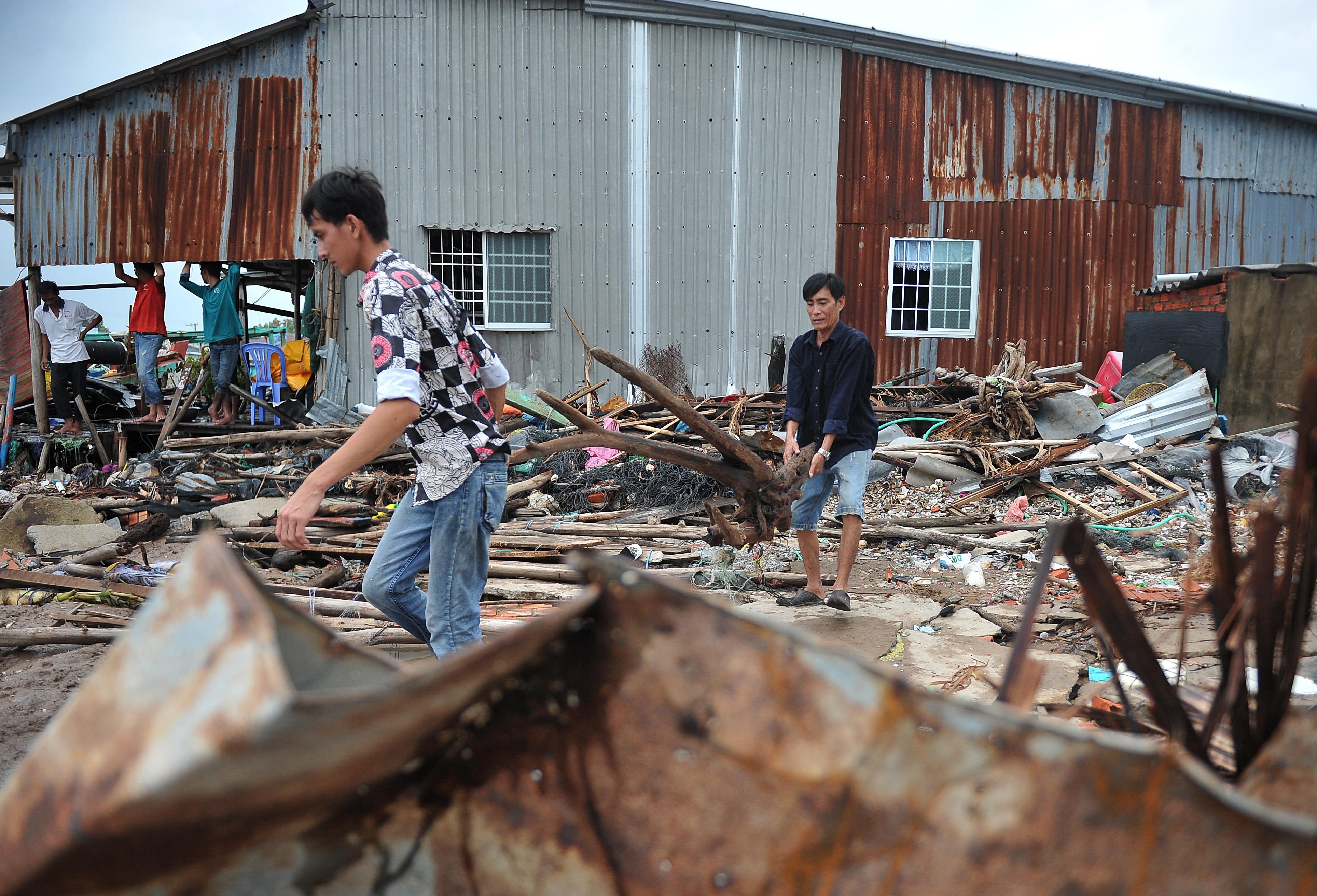 bang hoang bi gio cuon thoi bay do dac anh 7