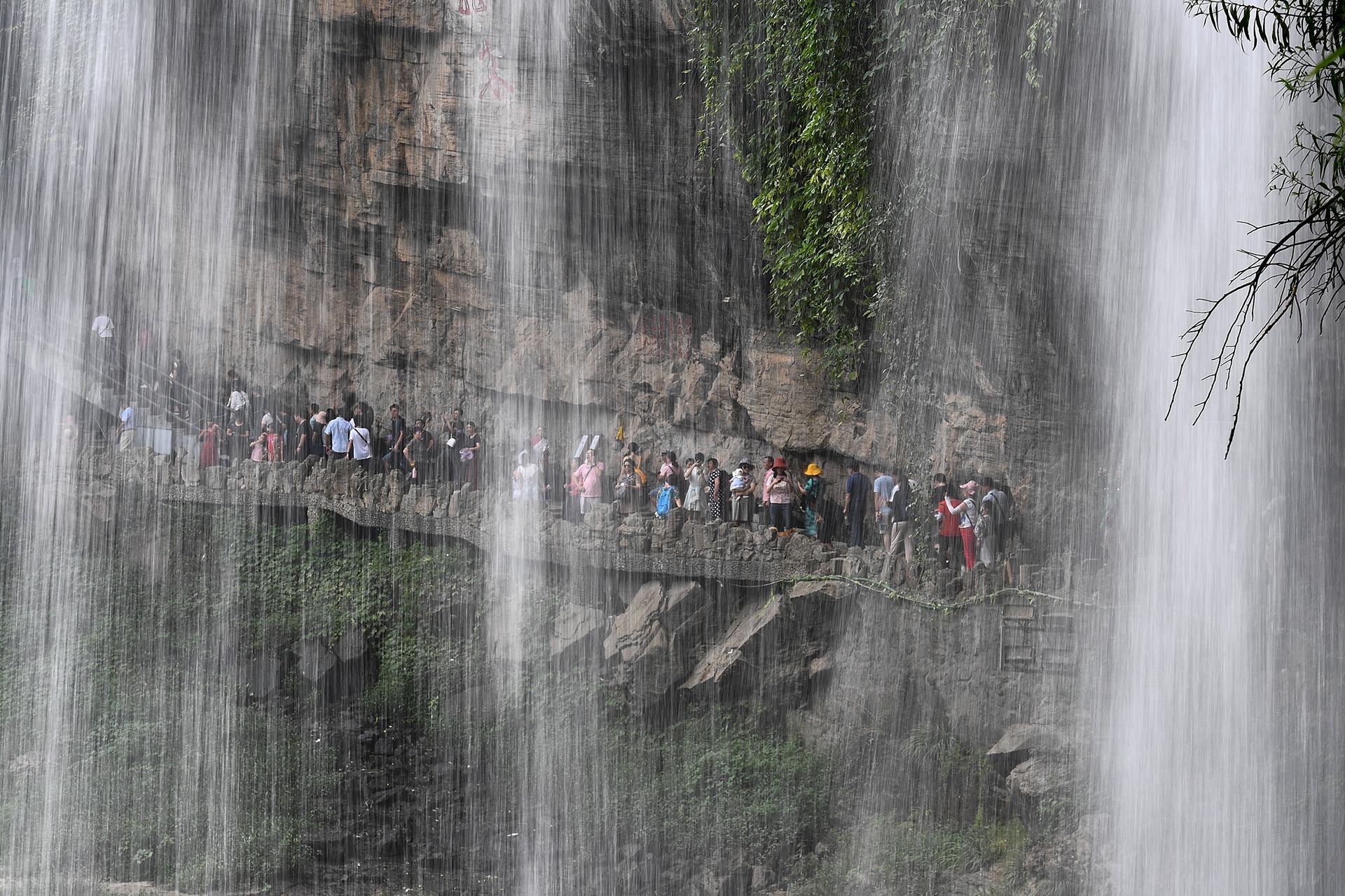 Phuong Hoang Co Tran anh 35