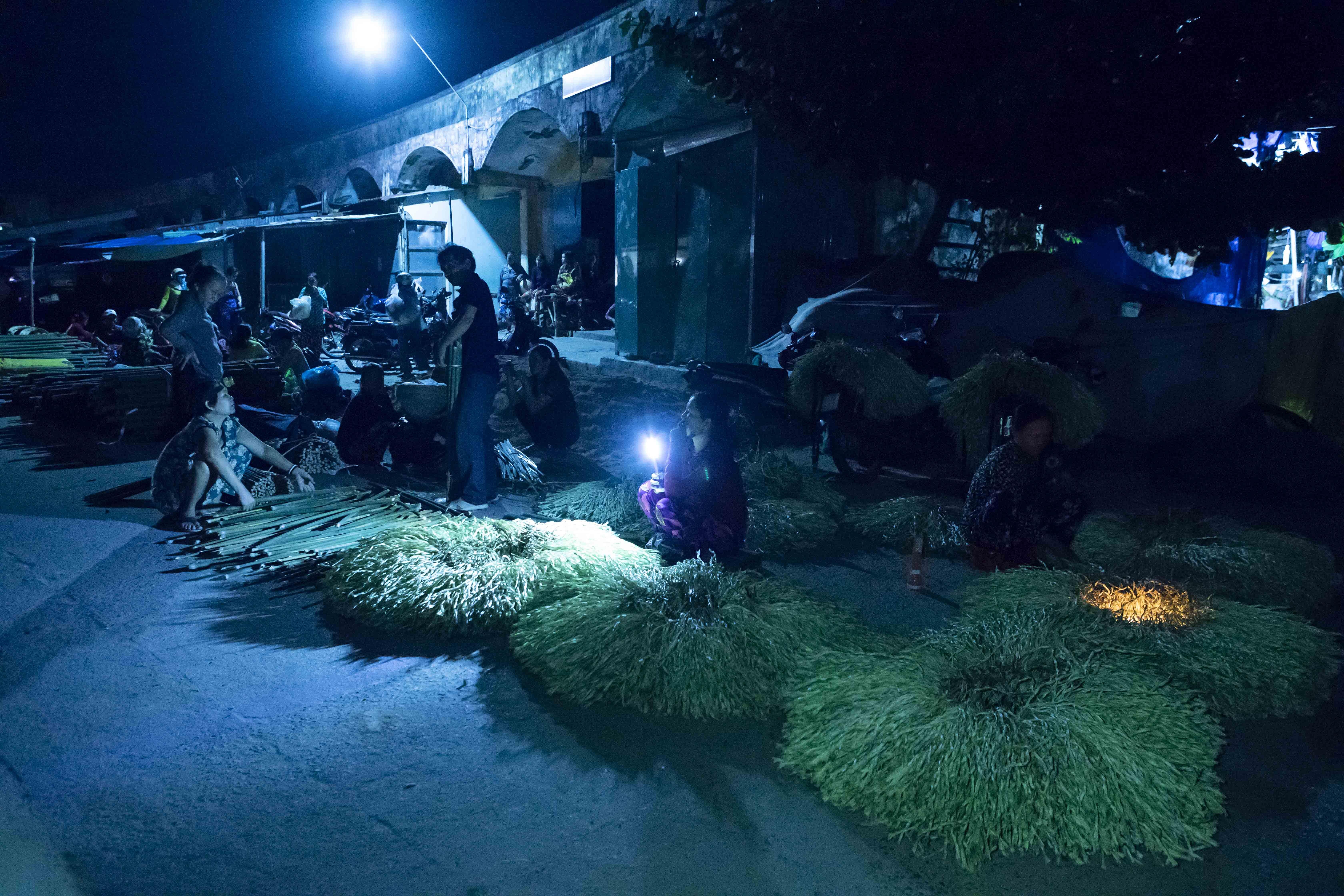 phien cho co doc dao o mien Trung anh 13