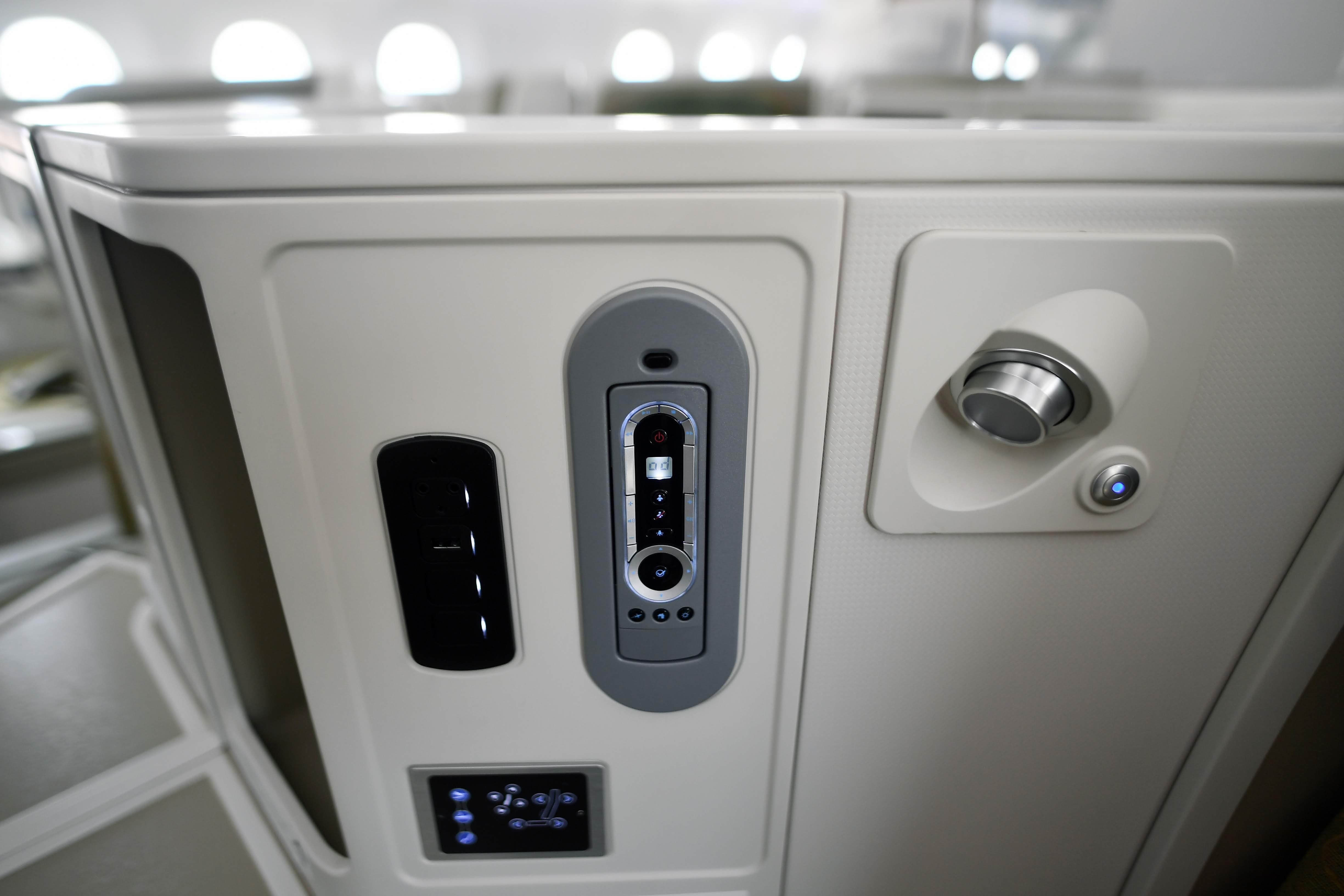 Boeing 787-10 dau tien tai Viet Nam anh 13