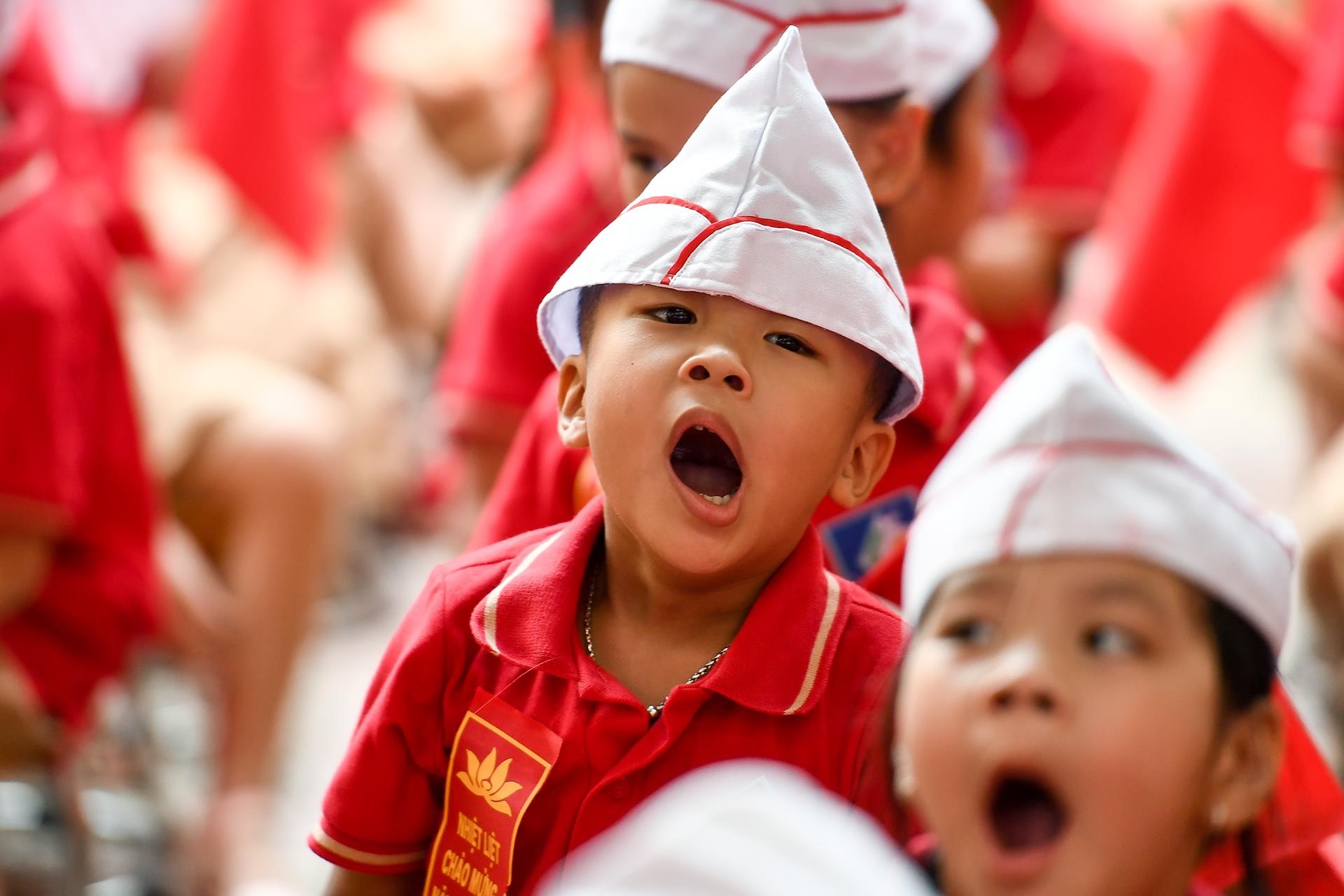 hoc sinh tieu hoc ngay khai giang anh 15