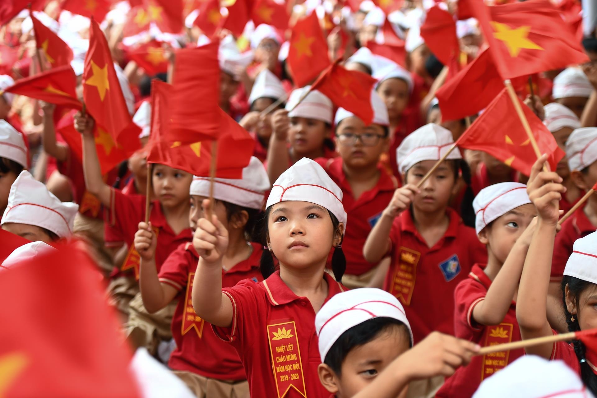 hoc sinh tieu hoc ngay khai giang anh 30