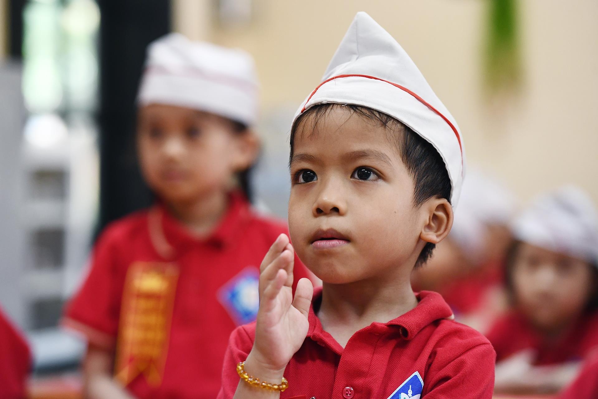 hoc sinh tieu hoc ngay khai giang anh 39