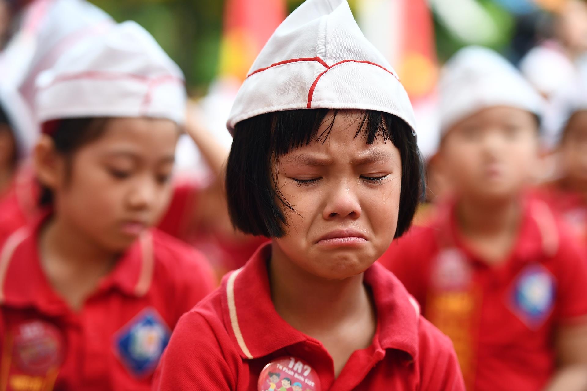 hoc sinh tieu hoc ngay khai giang anh 4