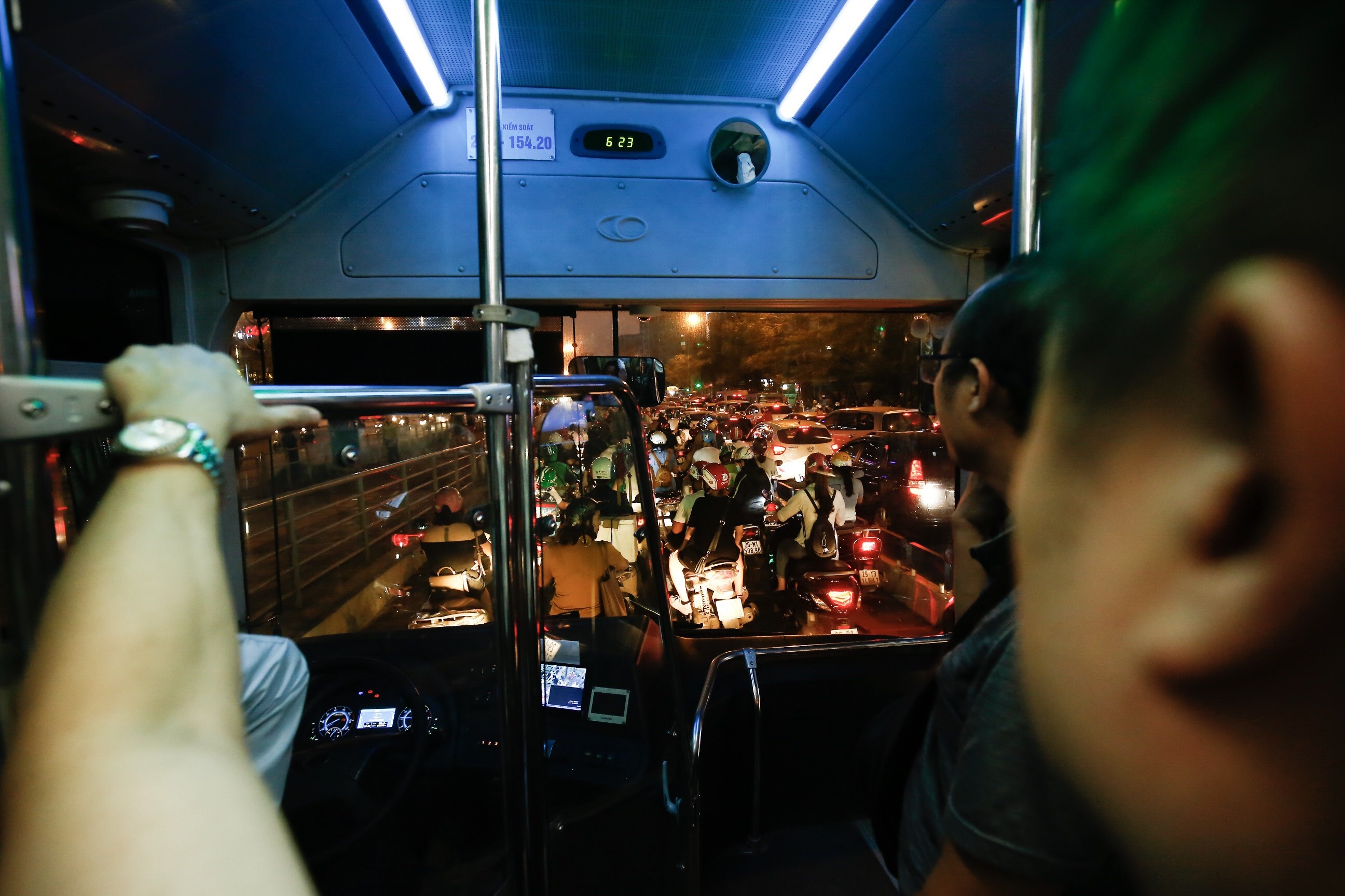 un tac giao thong o cac diem den trong thanh pho anh 15