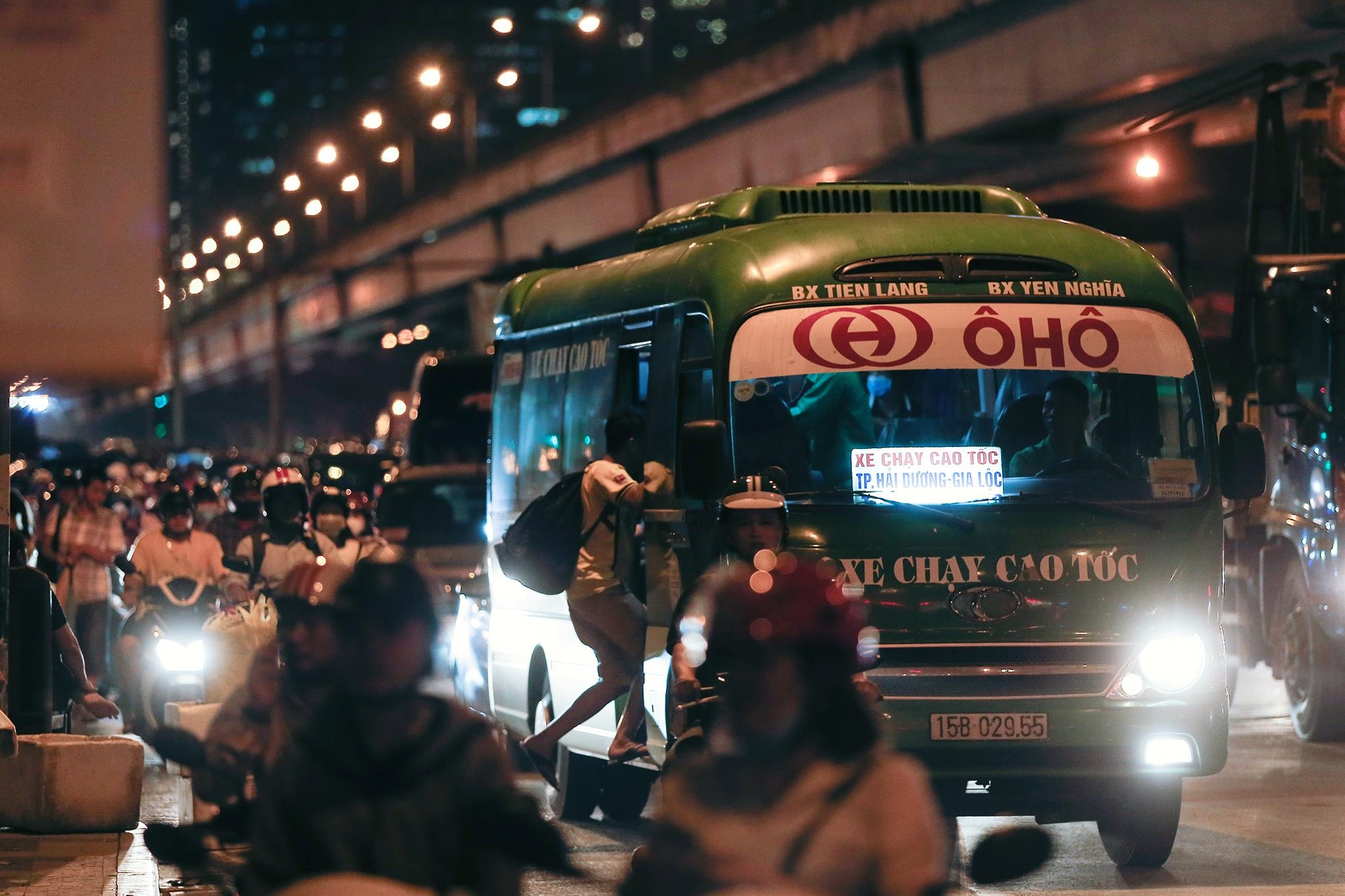 un tac giao thong o cac diem den trong thanh pho anh 8