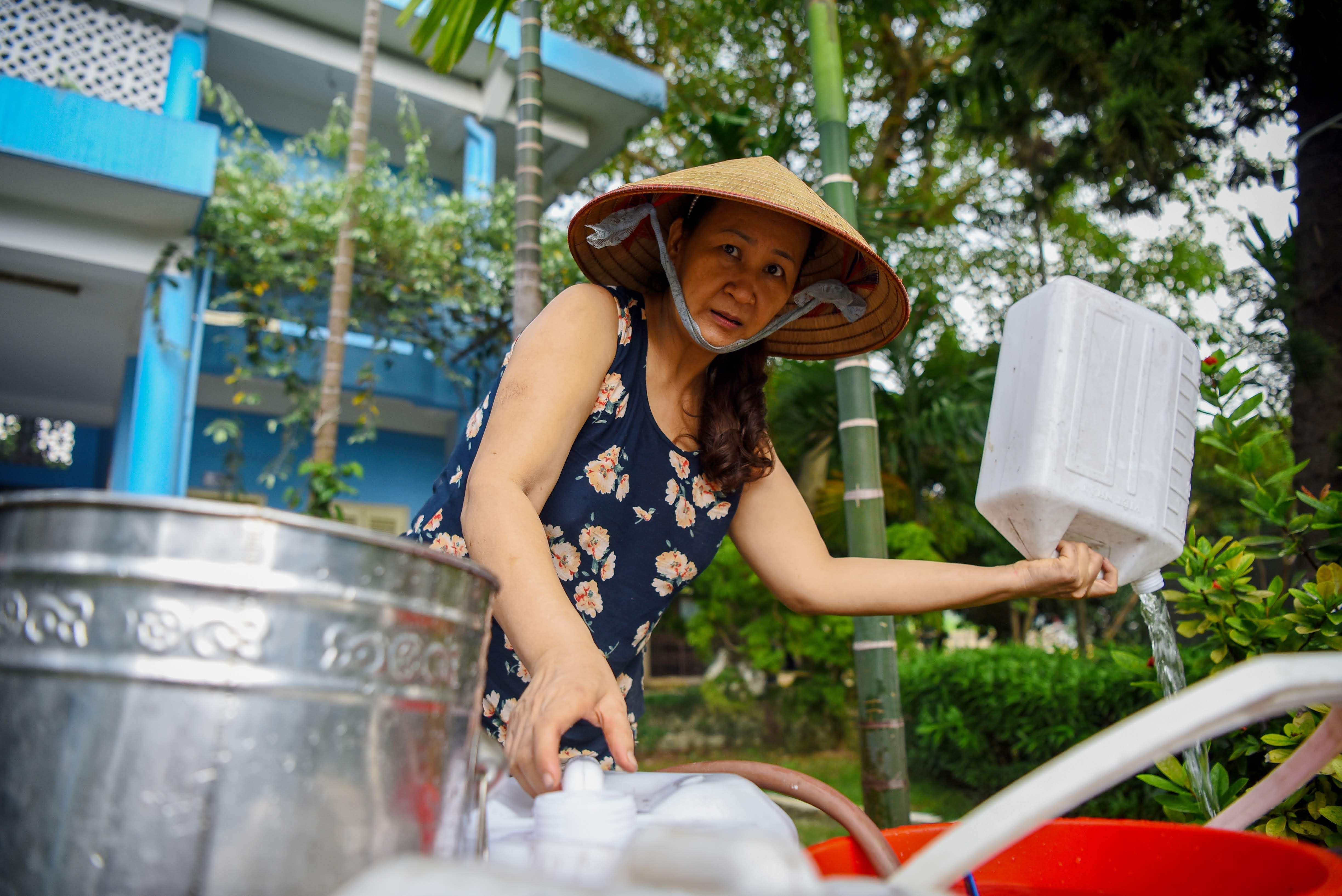 mat nuoc o Ha Noi vi song Da anh 6