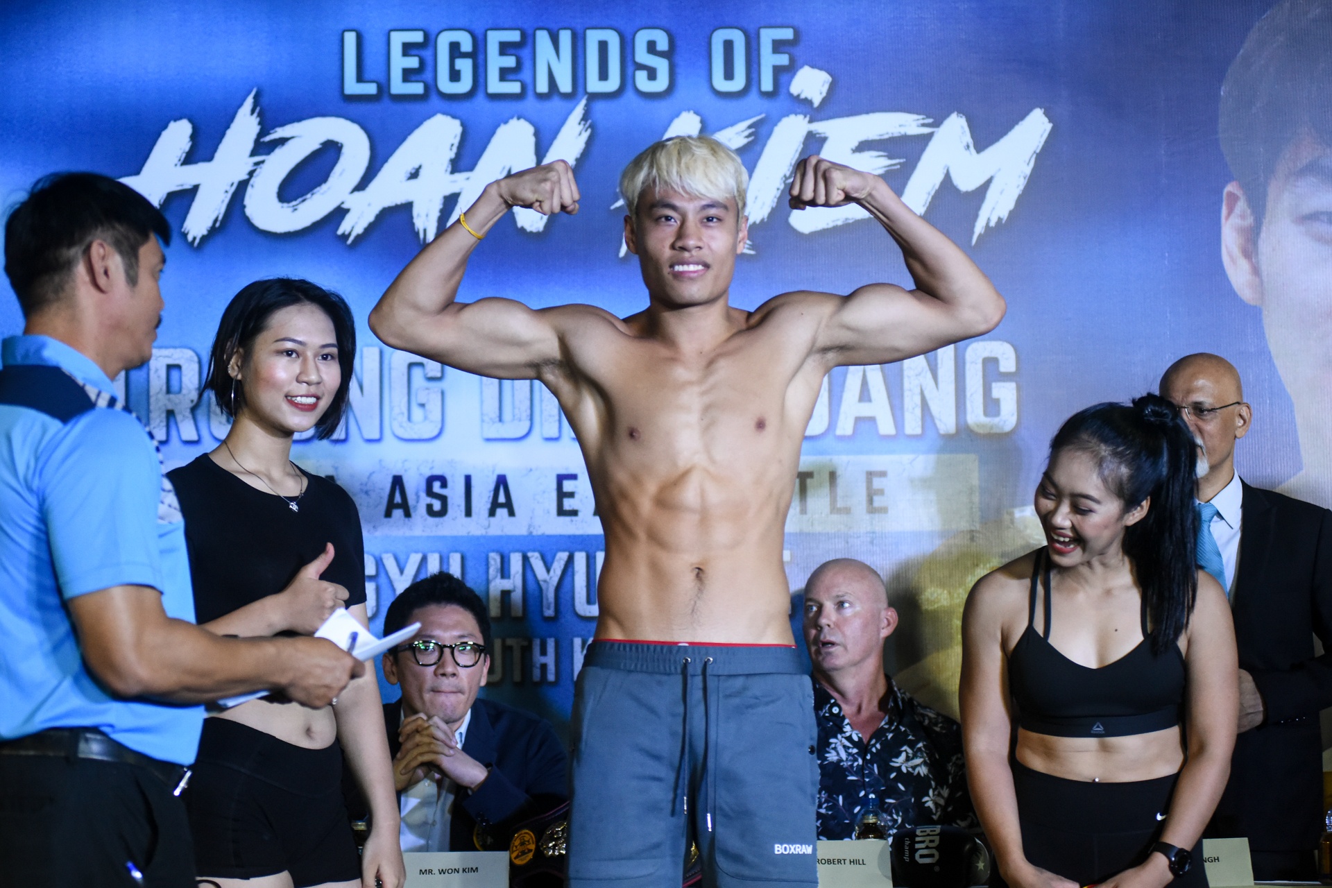 vo dai o ho Guom anh 4