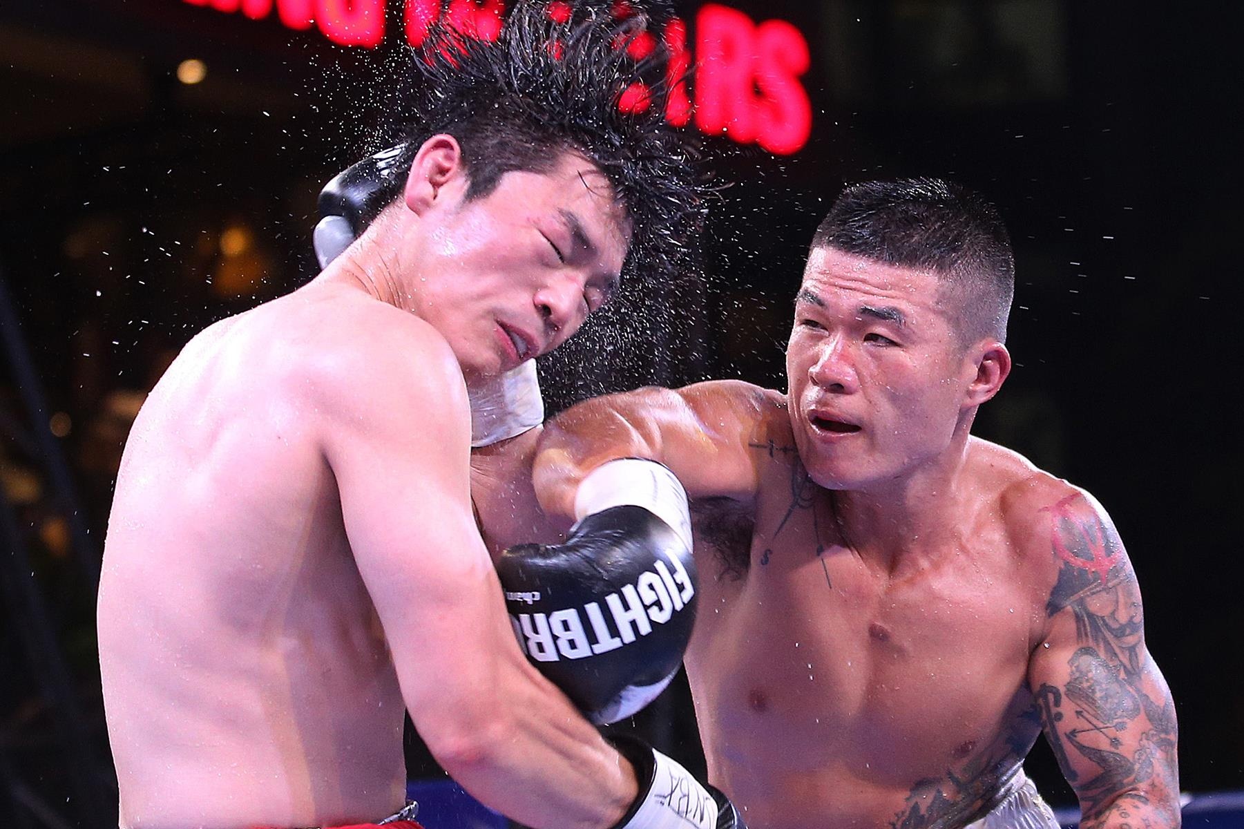 Khoanh khac Truong Dinh Hoang len dinh boxing Dong A o ho Guom hinh anh